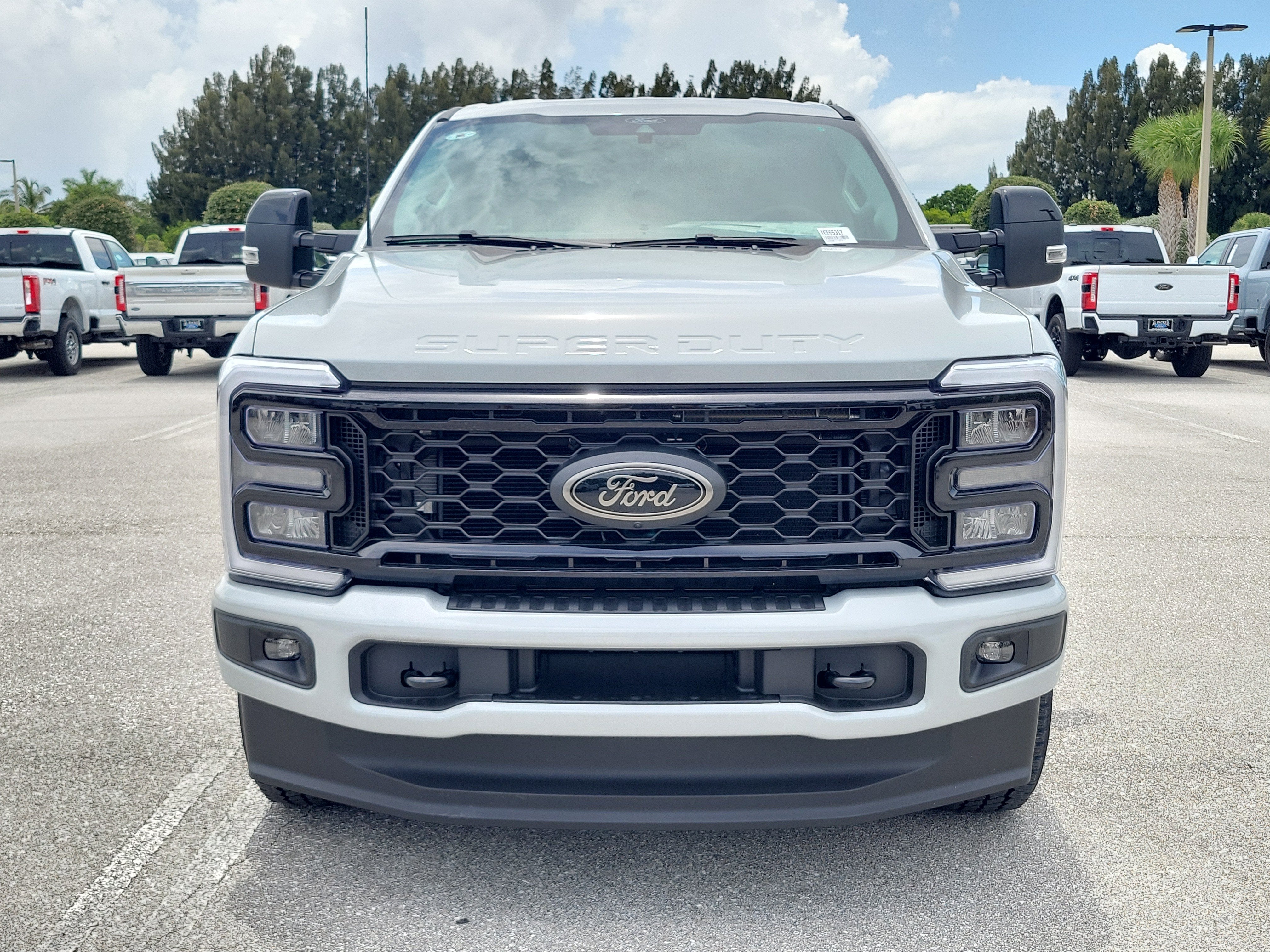 2026 Ford Super Duty F-350 SRW LARIAT