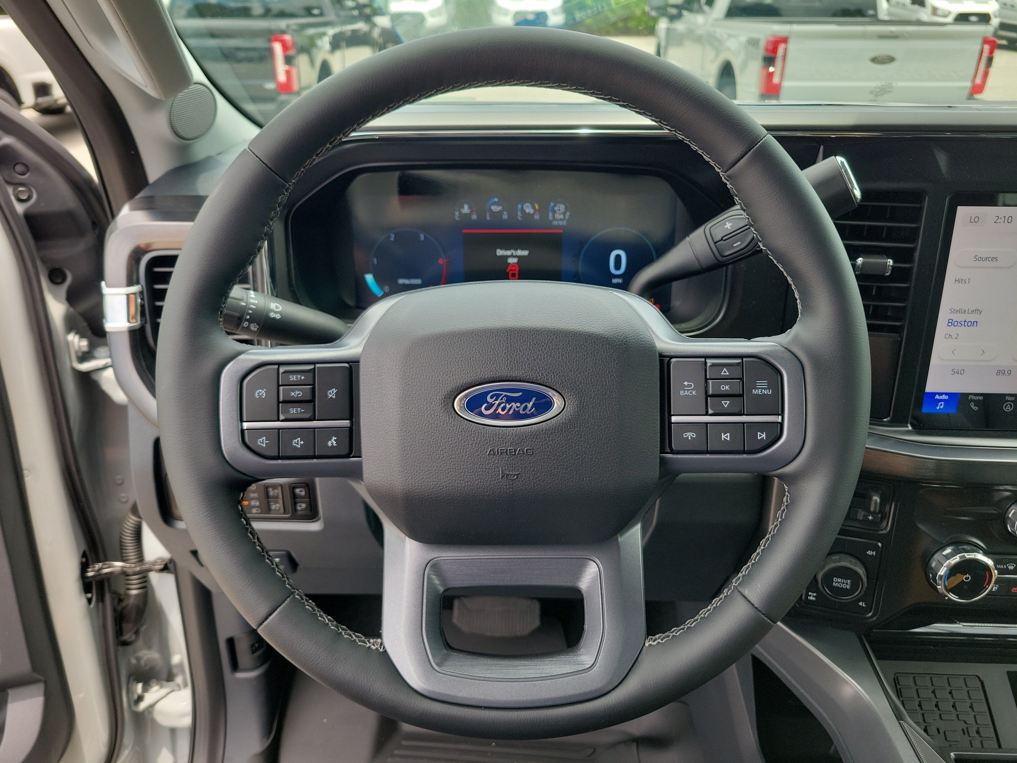 2026 Ford Super Duty F-350 SRW LARIAT