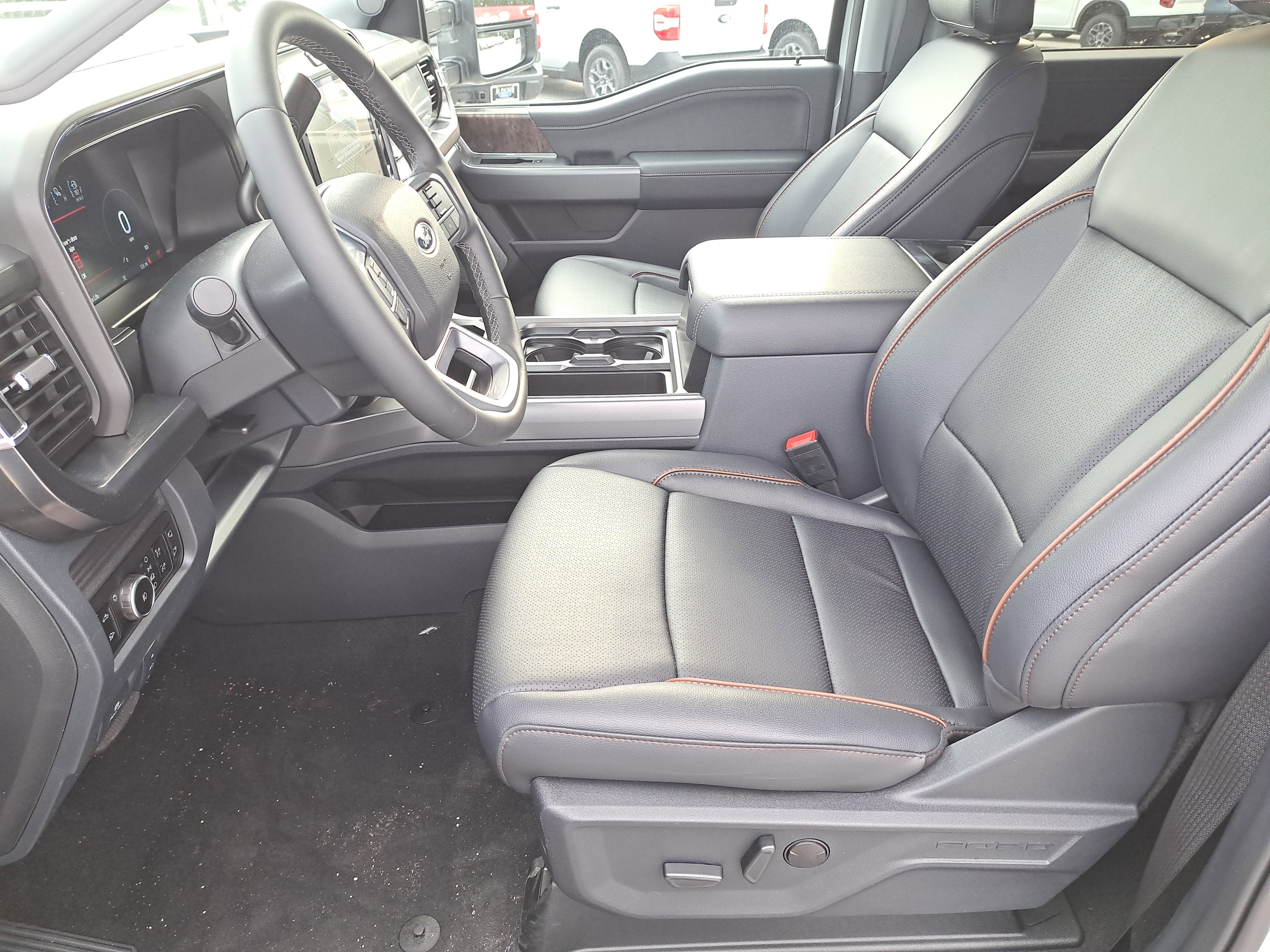 2026 Ford Super Duty F-350 SRW LARIAT