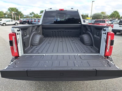 2026 Ford Super Duty F-350 SRW LARIAT