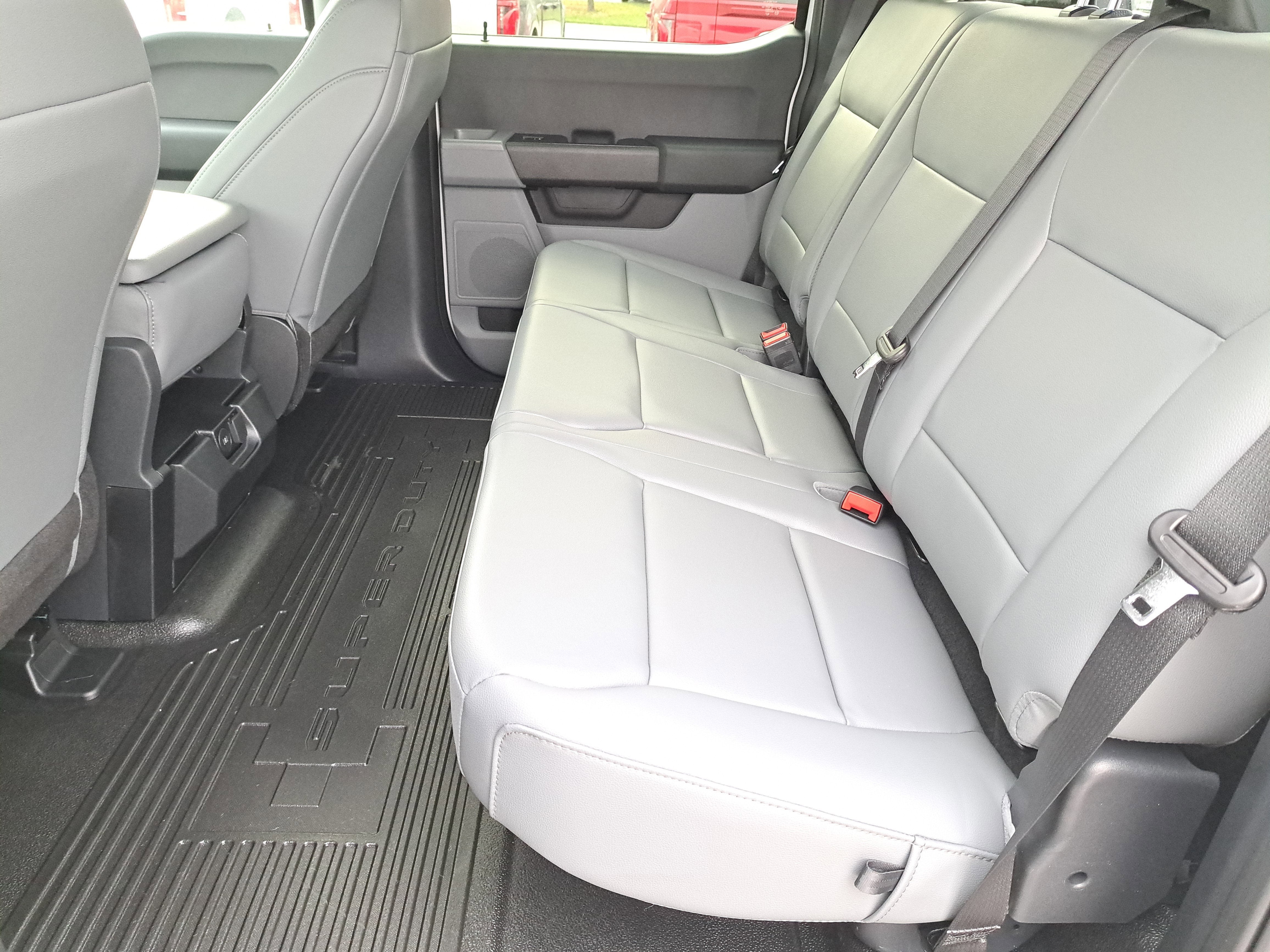 2026 Ford Super Duty F-350 SRW XL