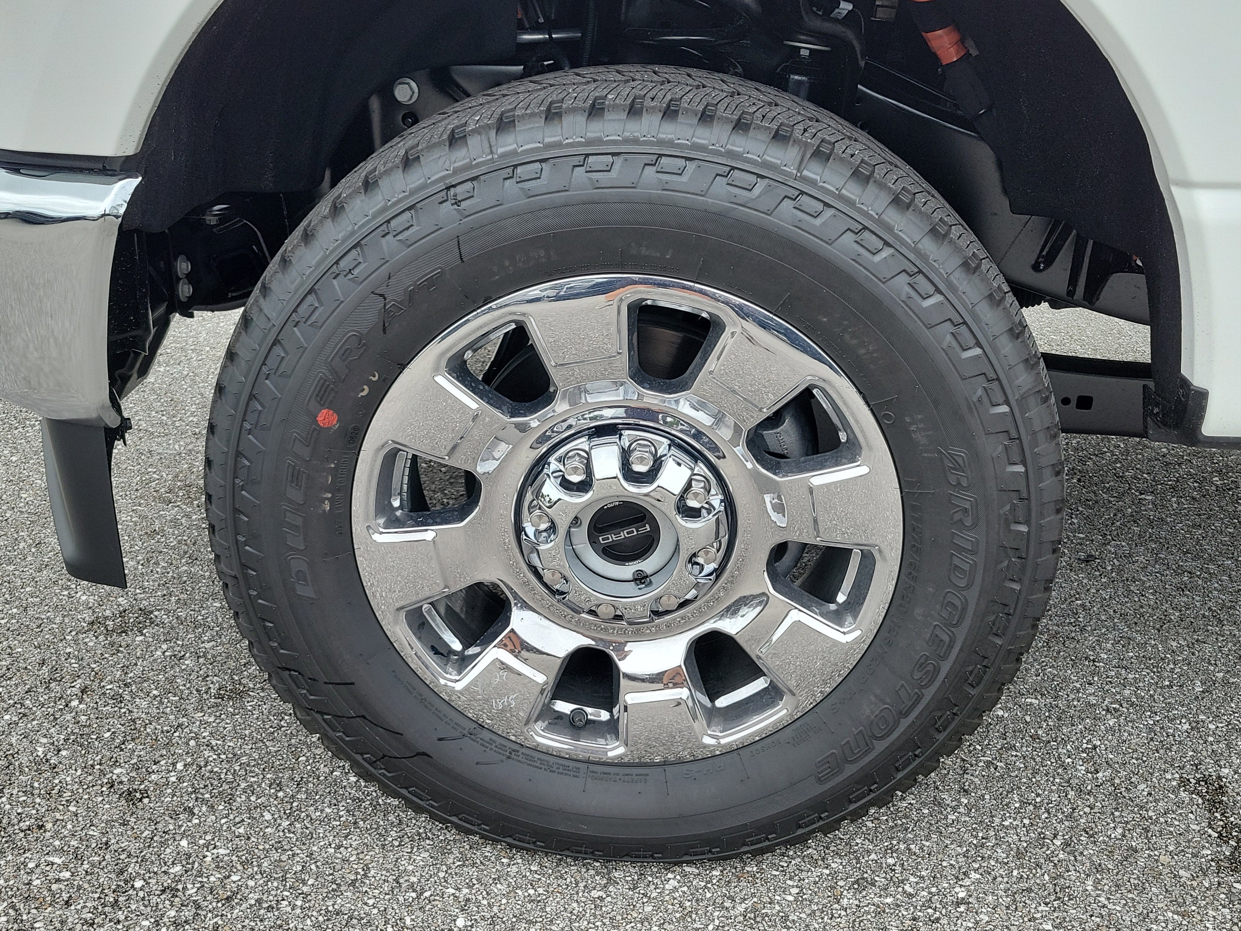 2026 Ford Super Duty F-350 SRW LARIAT