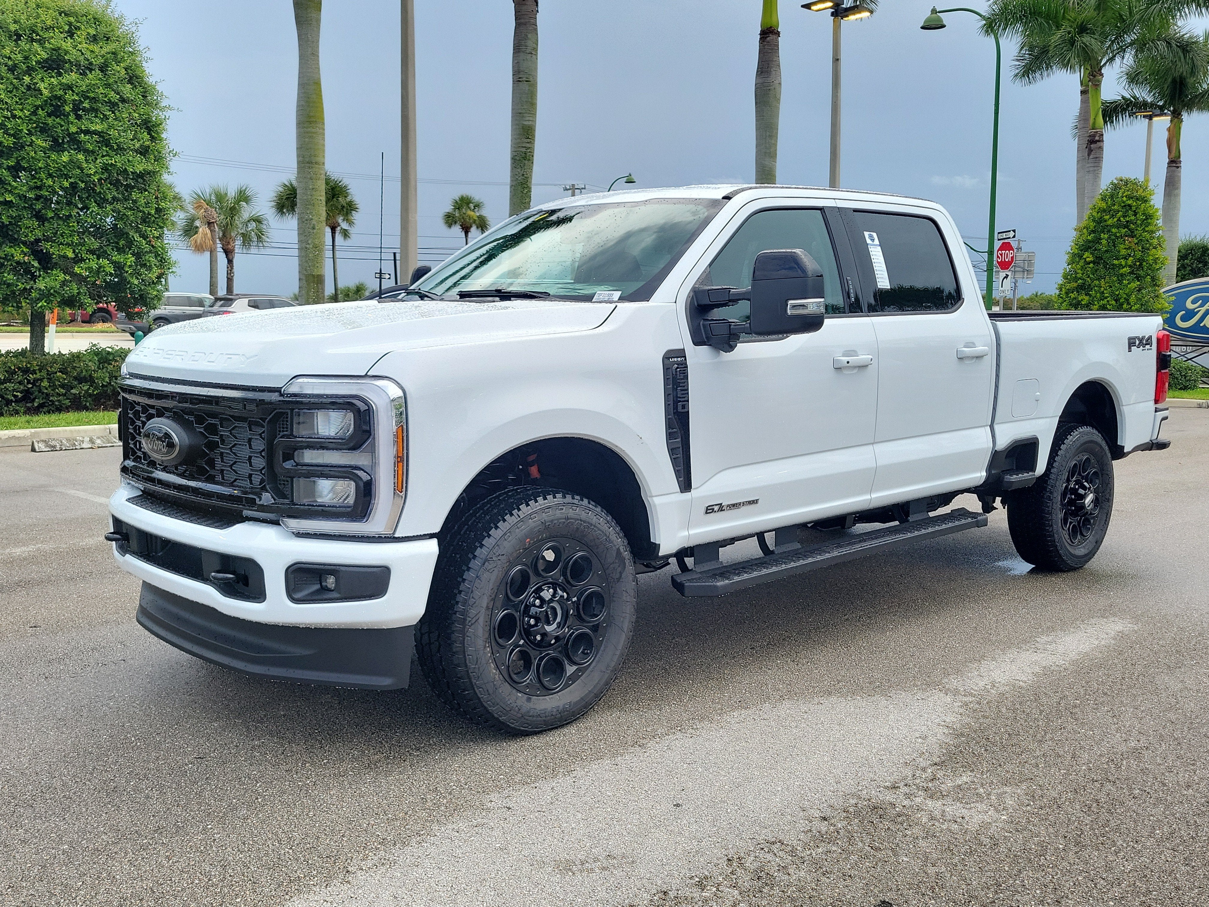 2026 Ford Super Duty F-350 SRW LARIAT