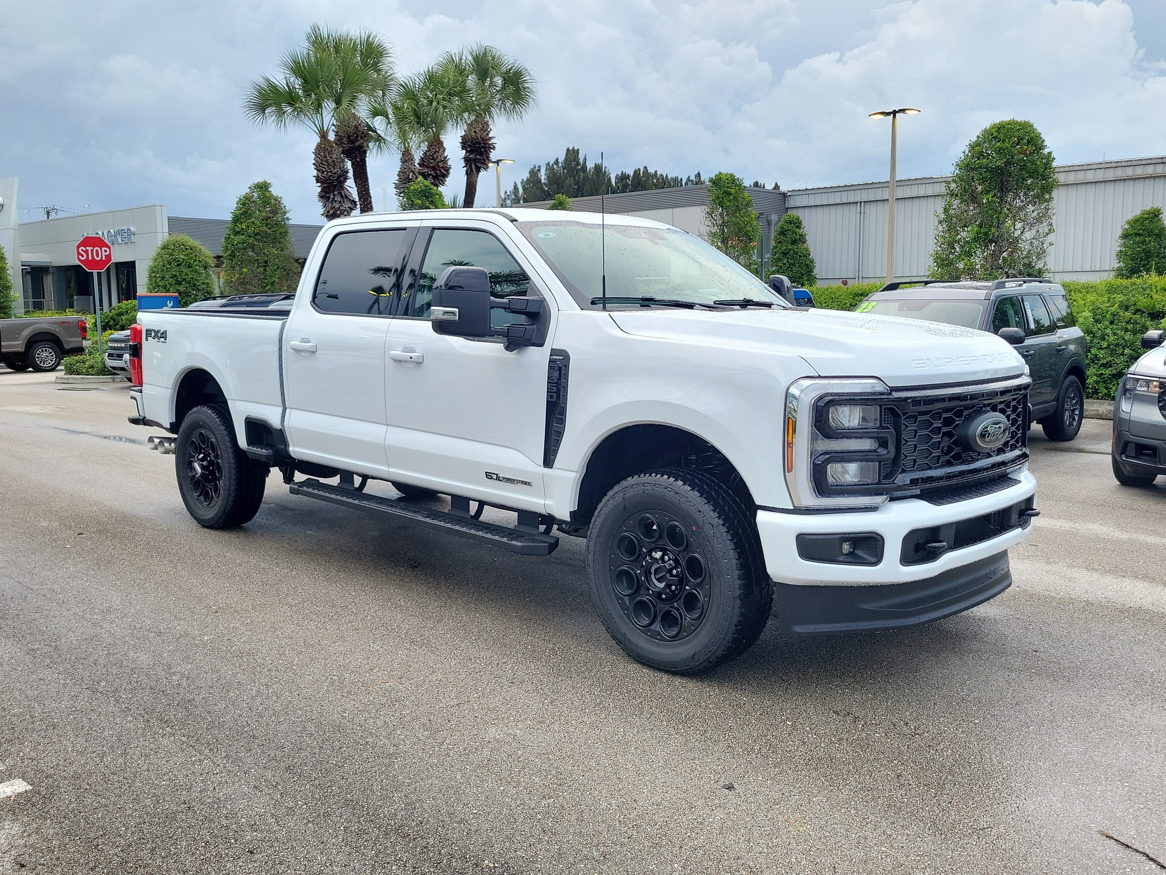 2026 Ford Super Duty F-350 SRW LARIAT