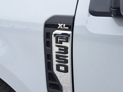 2026 Ford Super Duty F-350 SRW XL