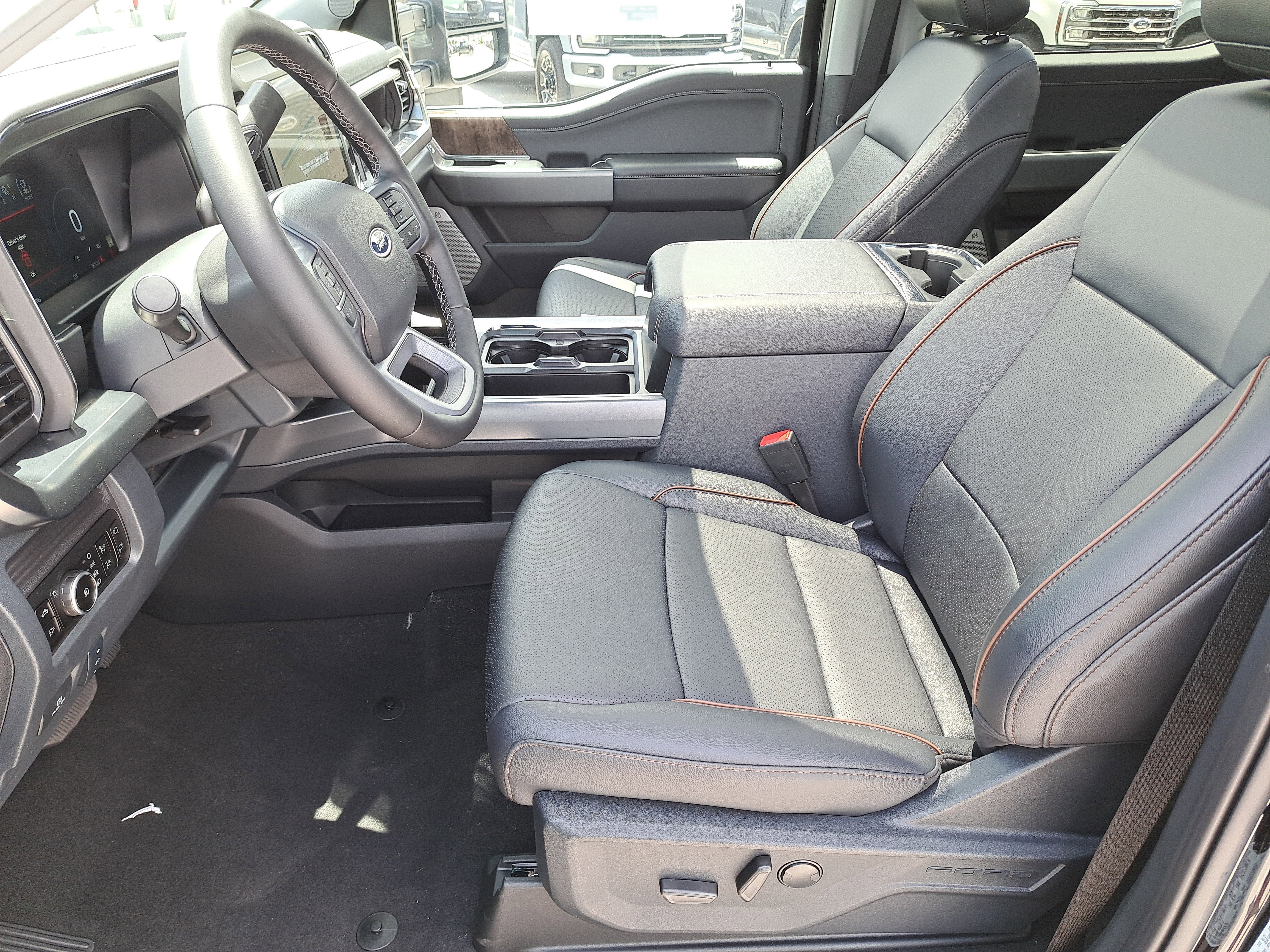 2025 Ford Super Duty F-350 SRW LARIAT