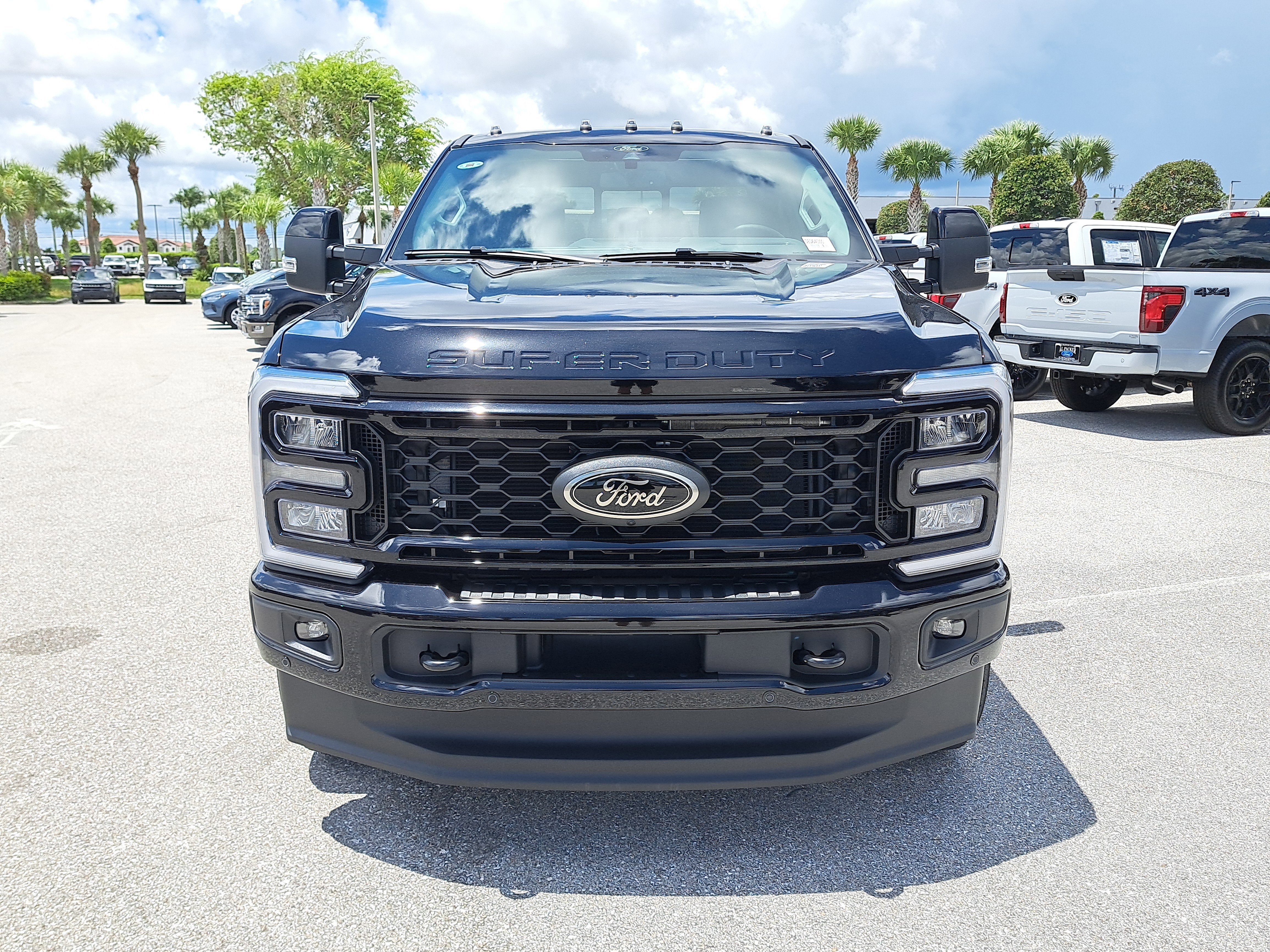 2025 Ford Super Duty F-350 SRW LARIAT