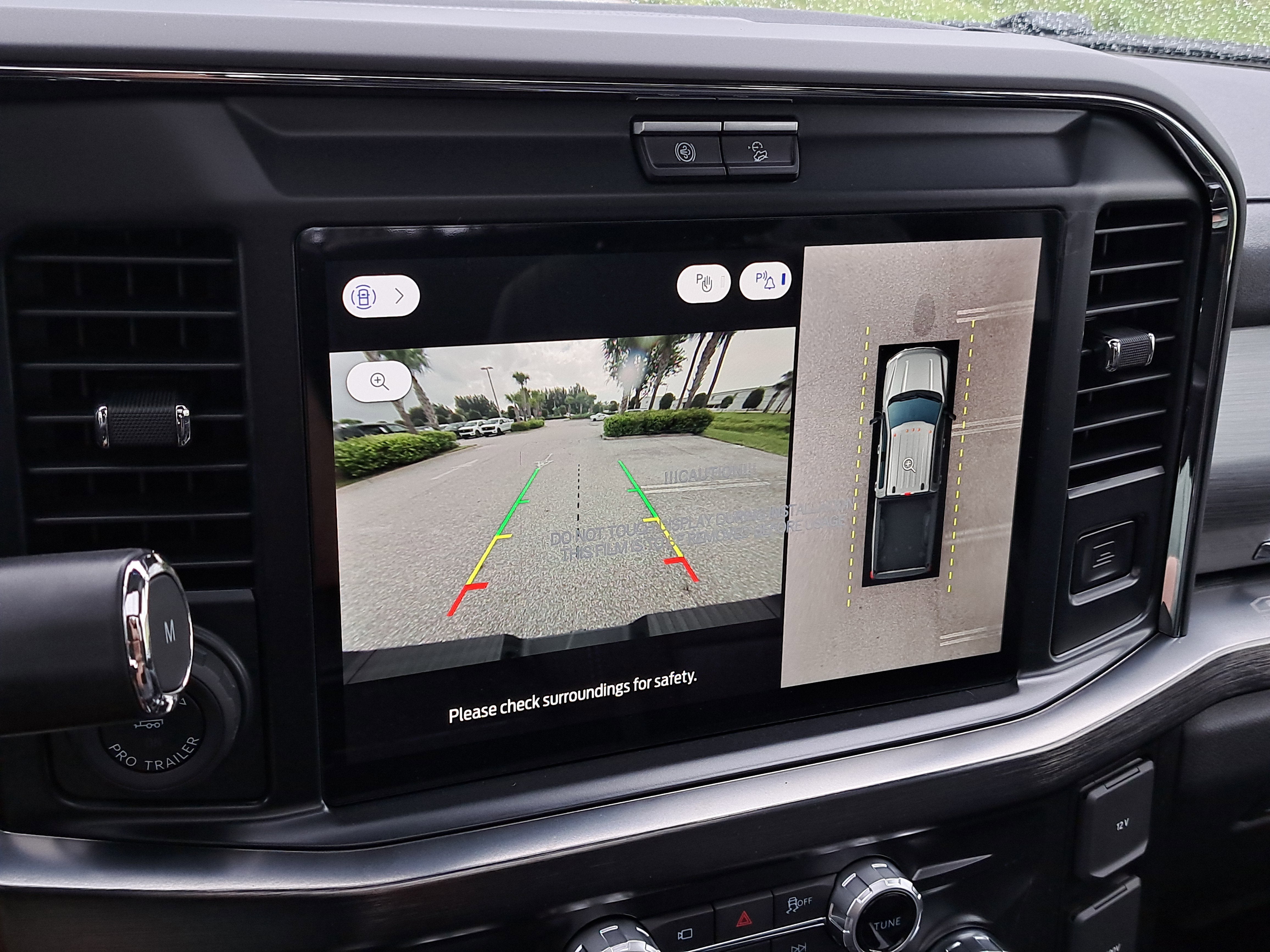 2025 Ford Super Duty F-350 SRW LARIAT