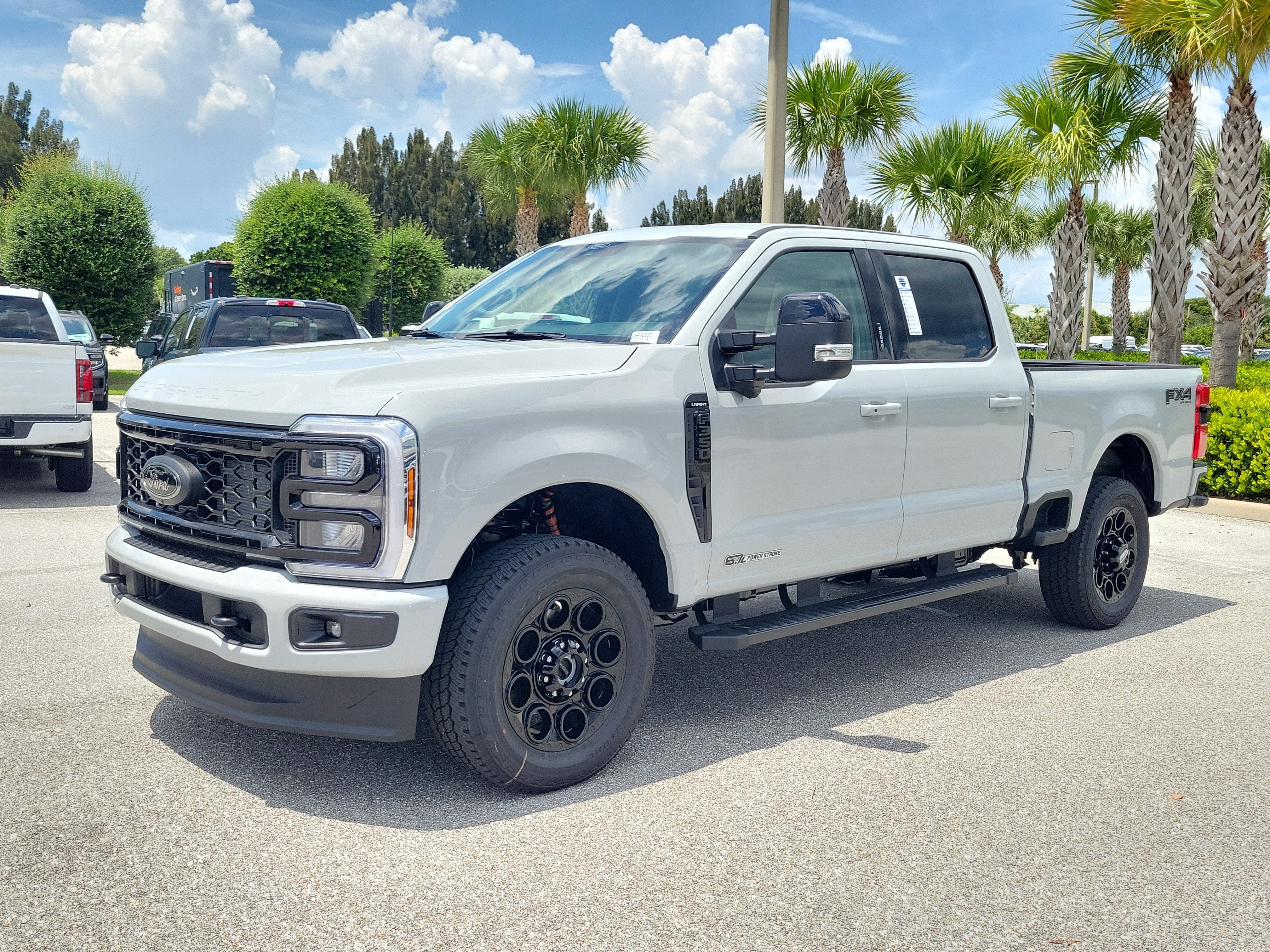 2026 Ford Super Duty F-350 SRW LARIAT