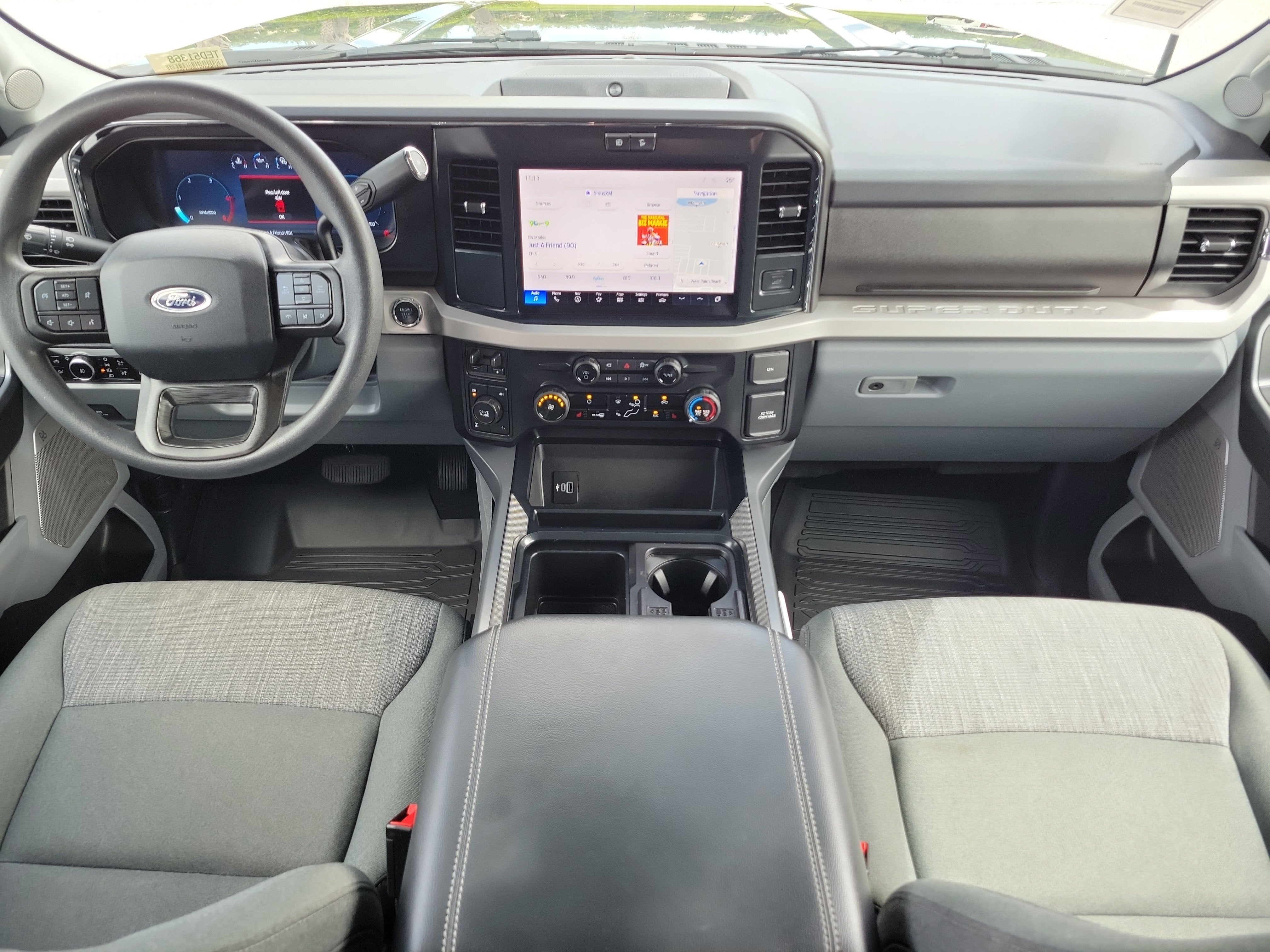 2026 Ford Super Duty F-350 SRW XLT