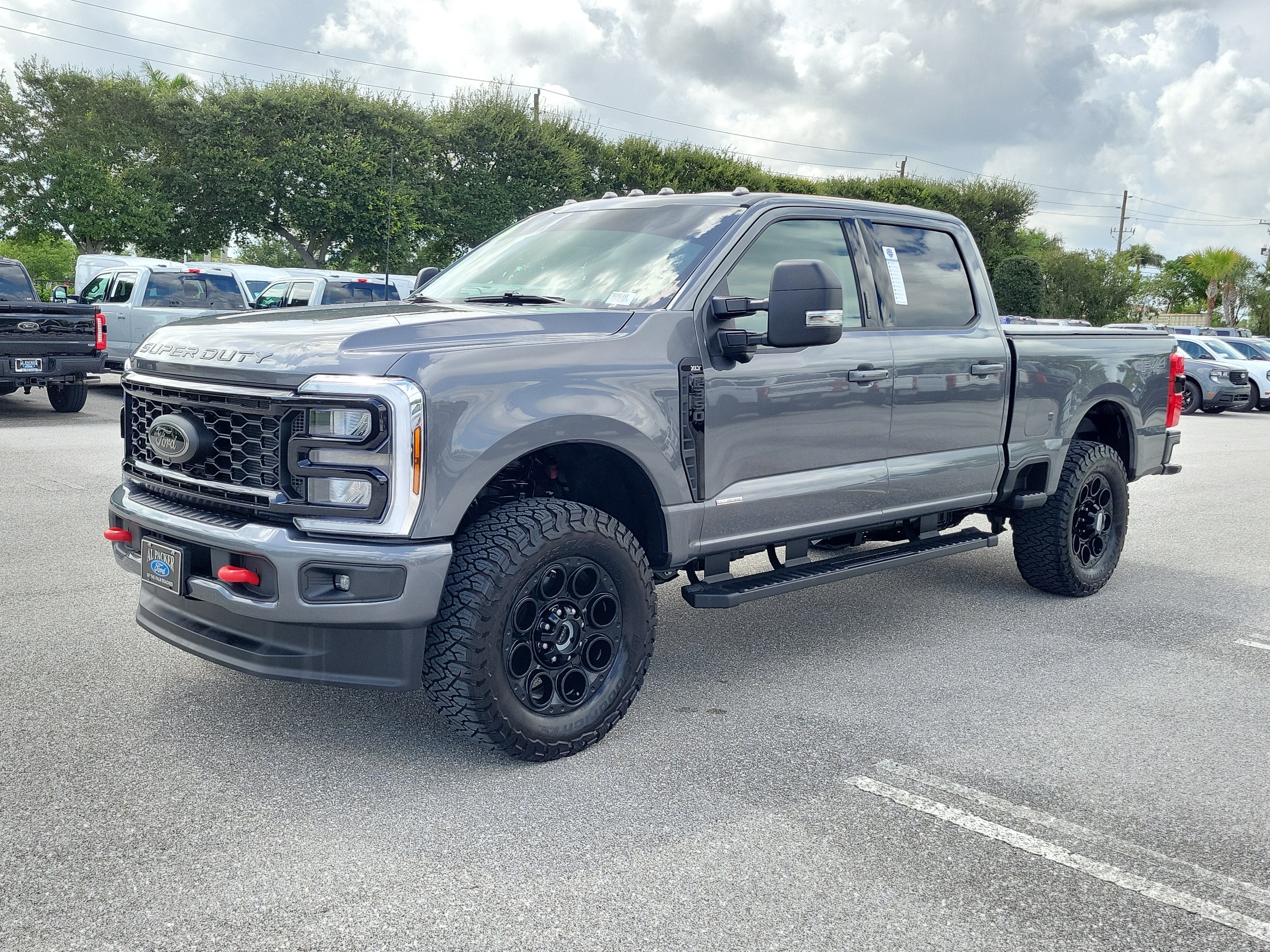 2026 Ford Super Duty F-350 SRW XLT