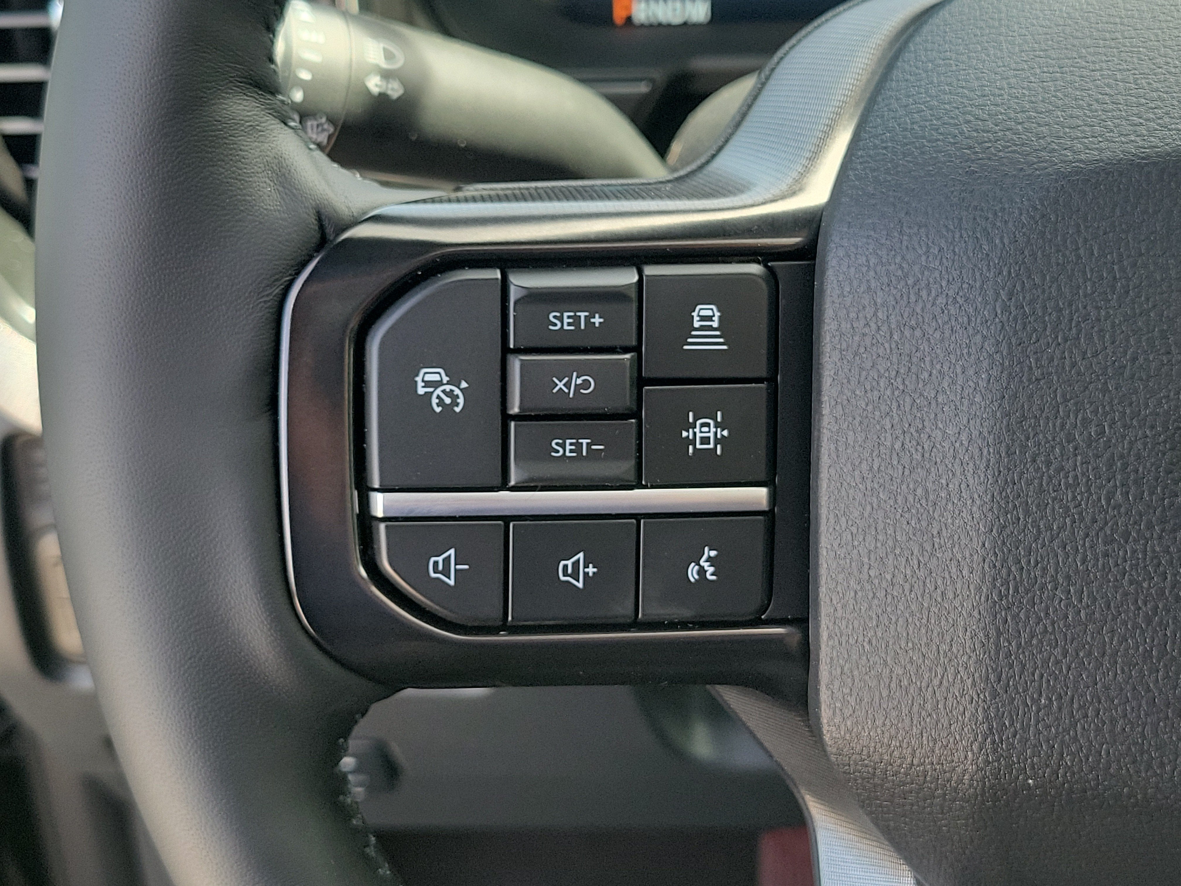 2026 Ford Super Duty F-350 DRW F-350® Platinum®