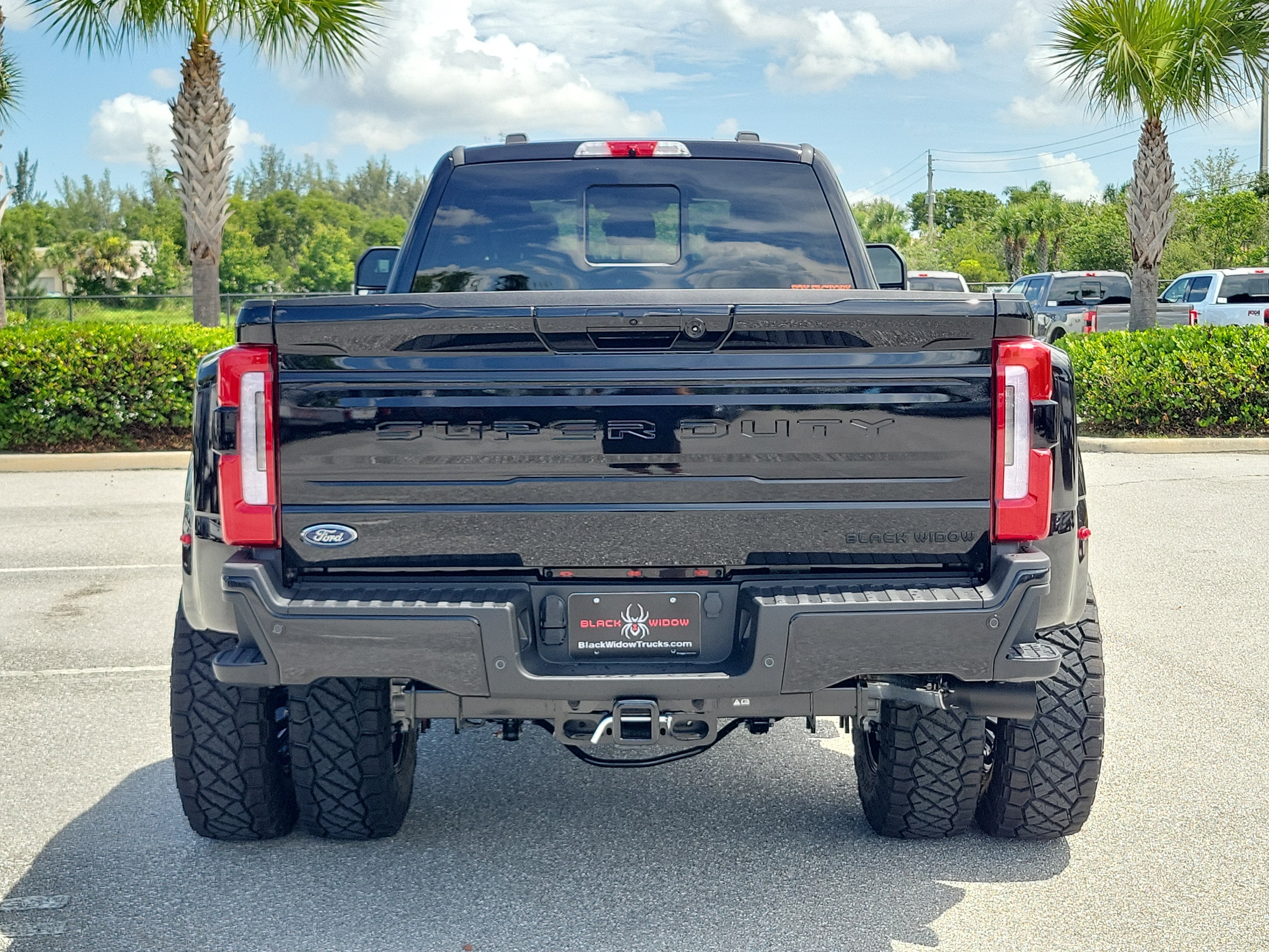 2026 Ford Super Duty F-350 DRW F-350® Platinum®