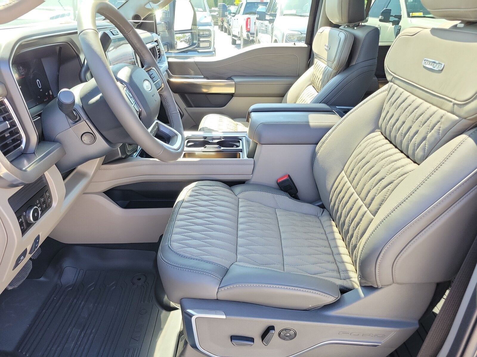 2026 Ford Super Duty F-350 DRW Platinum