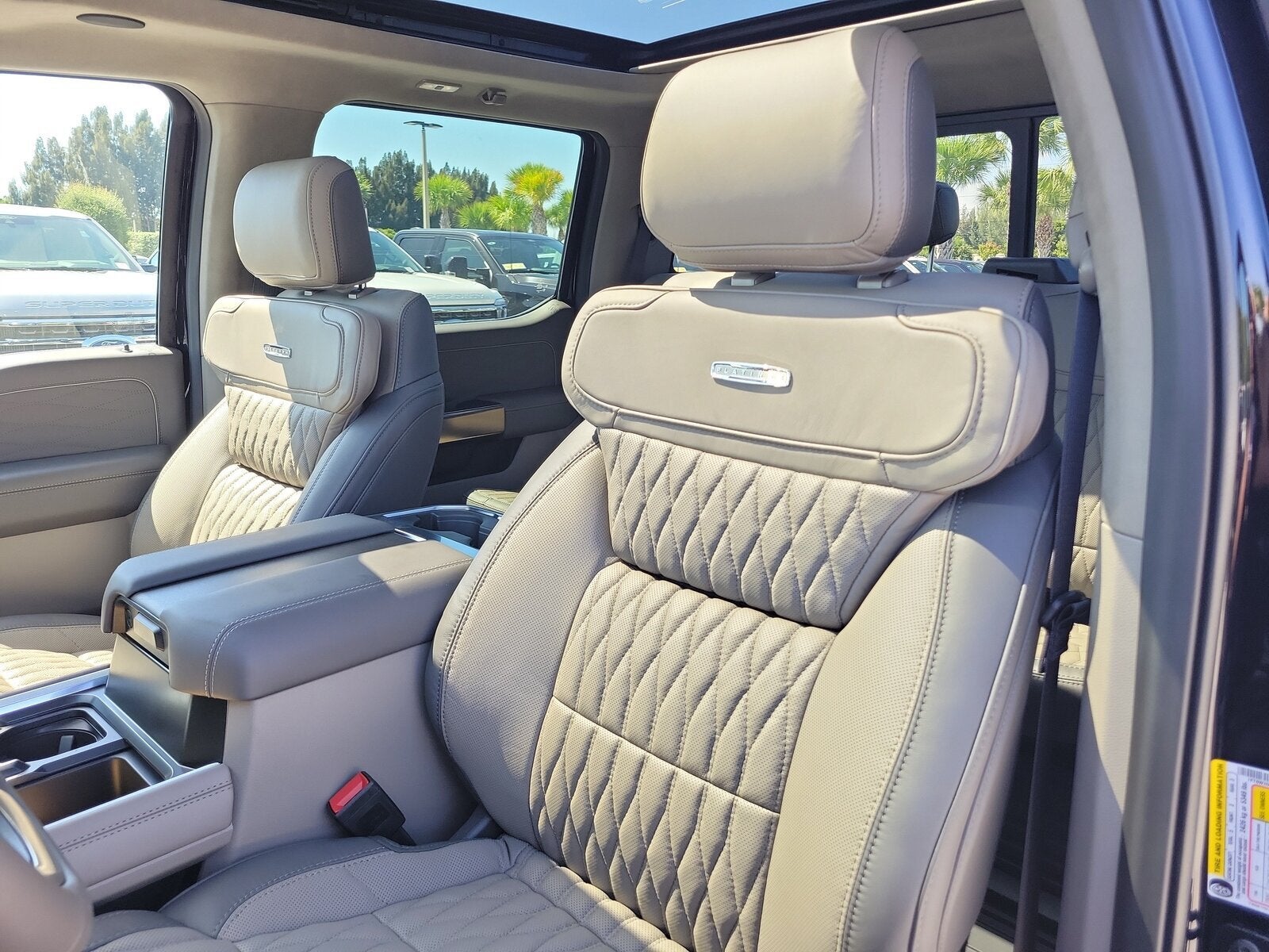 2026 Ford Super Duty F-350 DRW Platinum