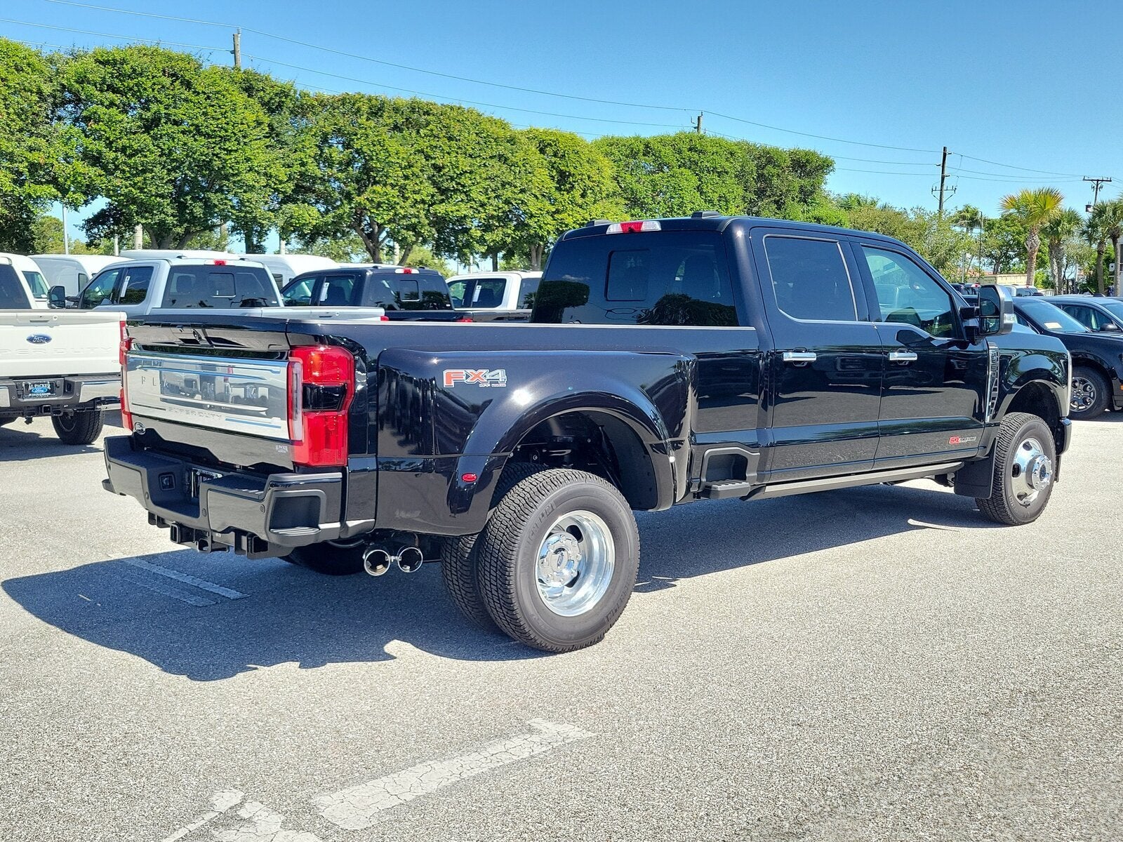 2026 Ford Super Duty F-350 DRW Platinum
