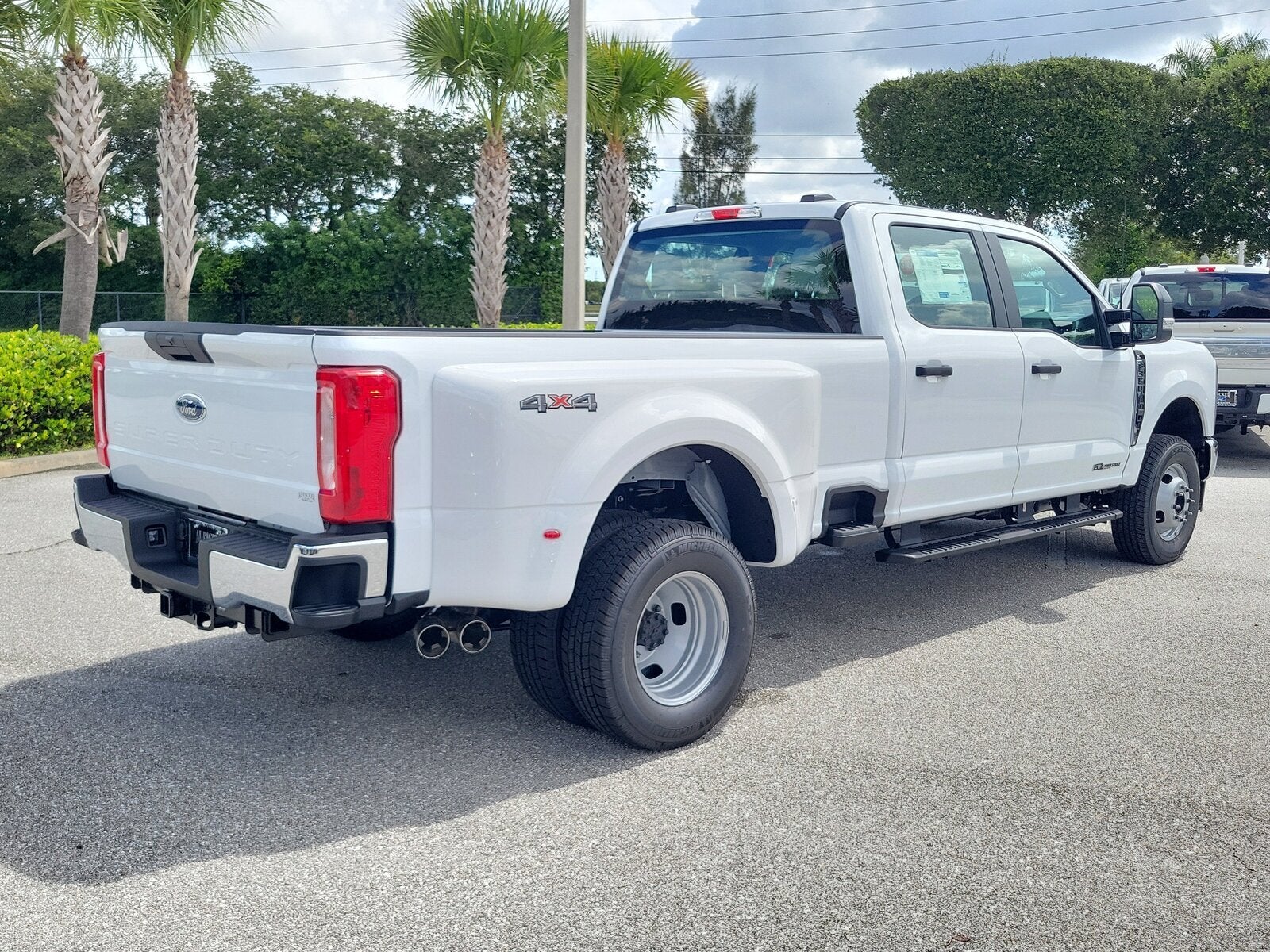 2026 Ford Super Duty F-350 DRW XL