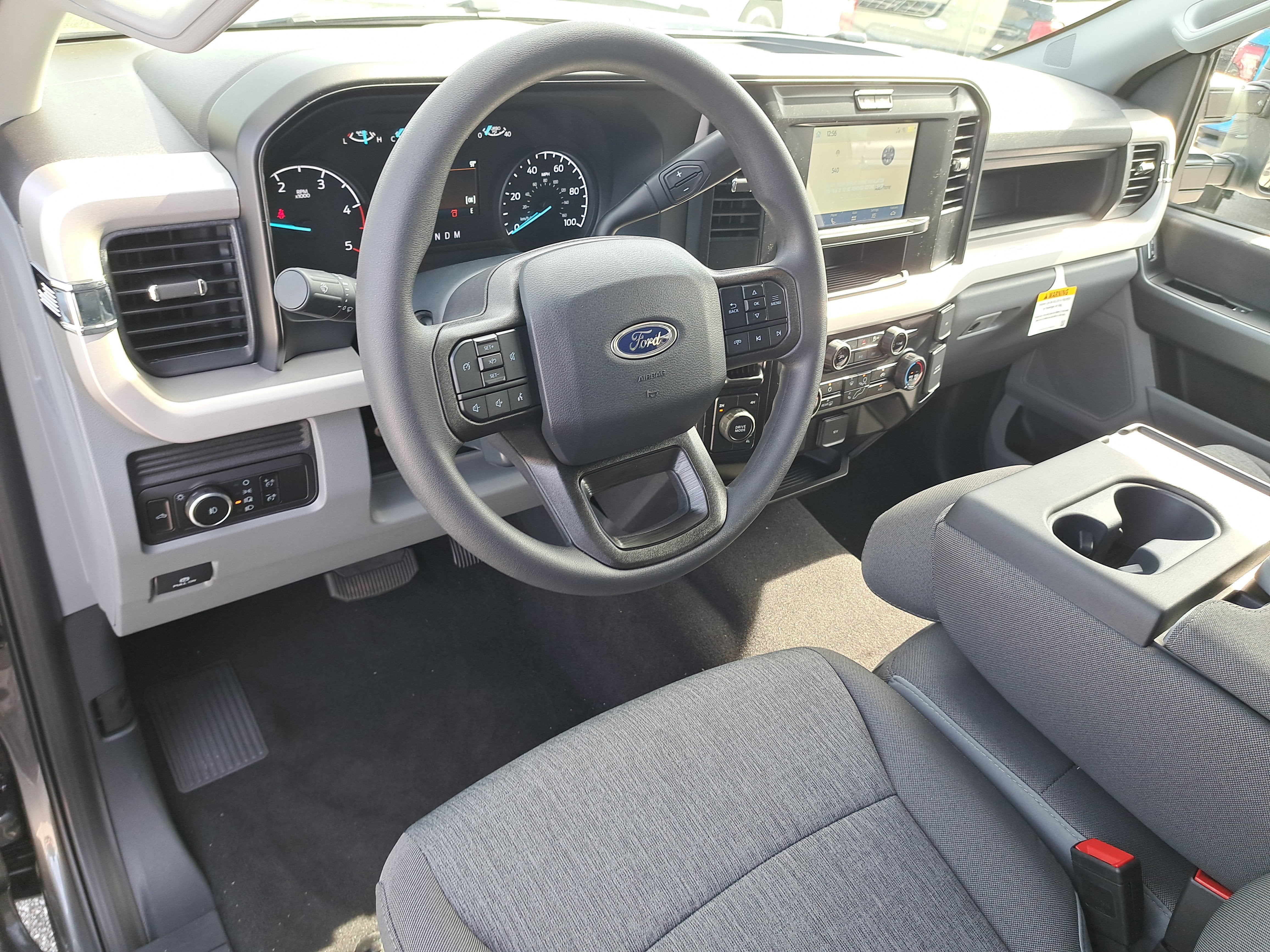 2026 Ford Super Duty F-350 DRW XL