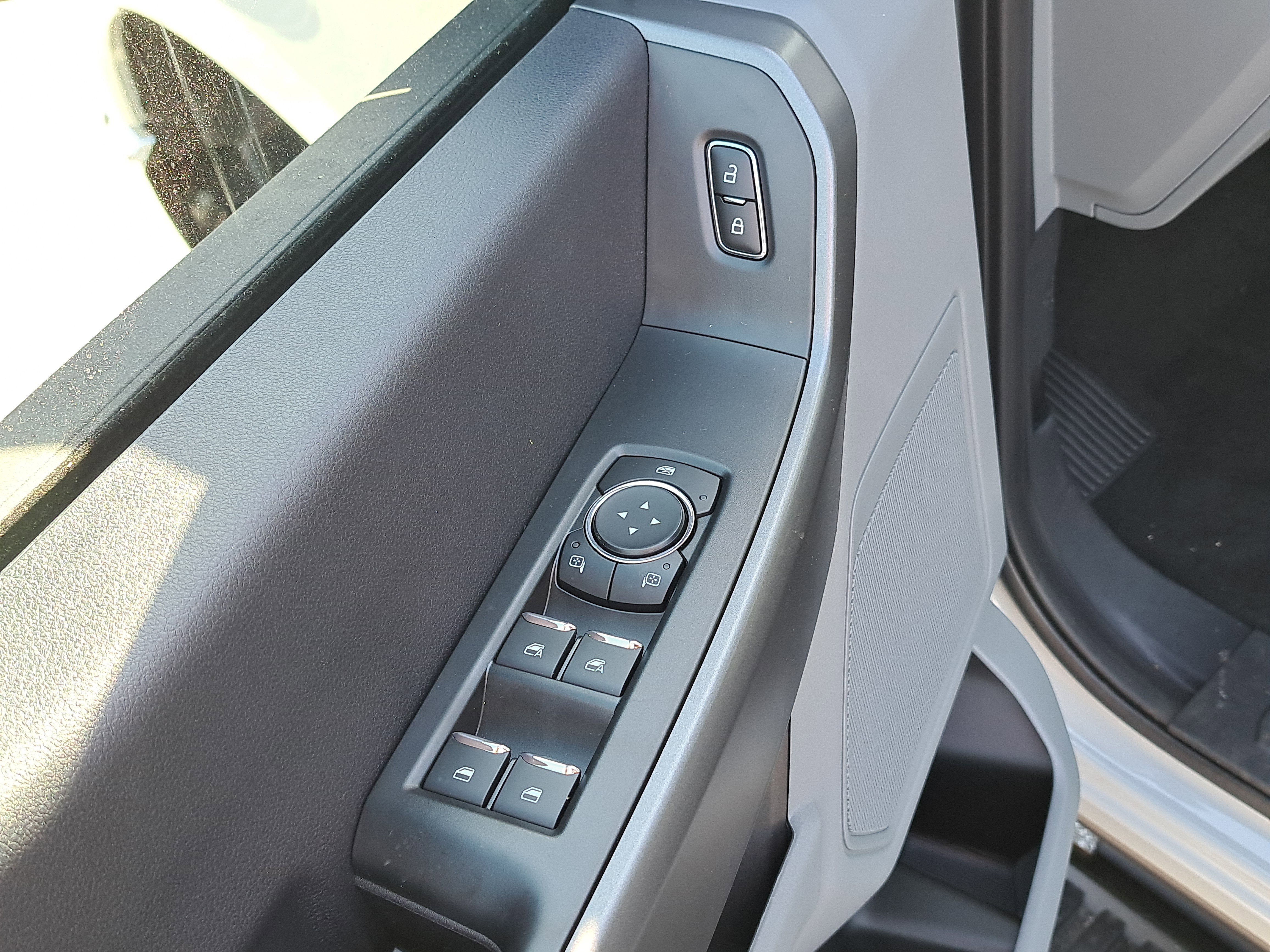 2026 Ford Super Duty F-350 DRW XLT