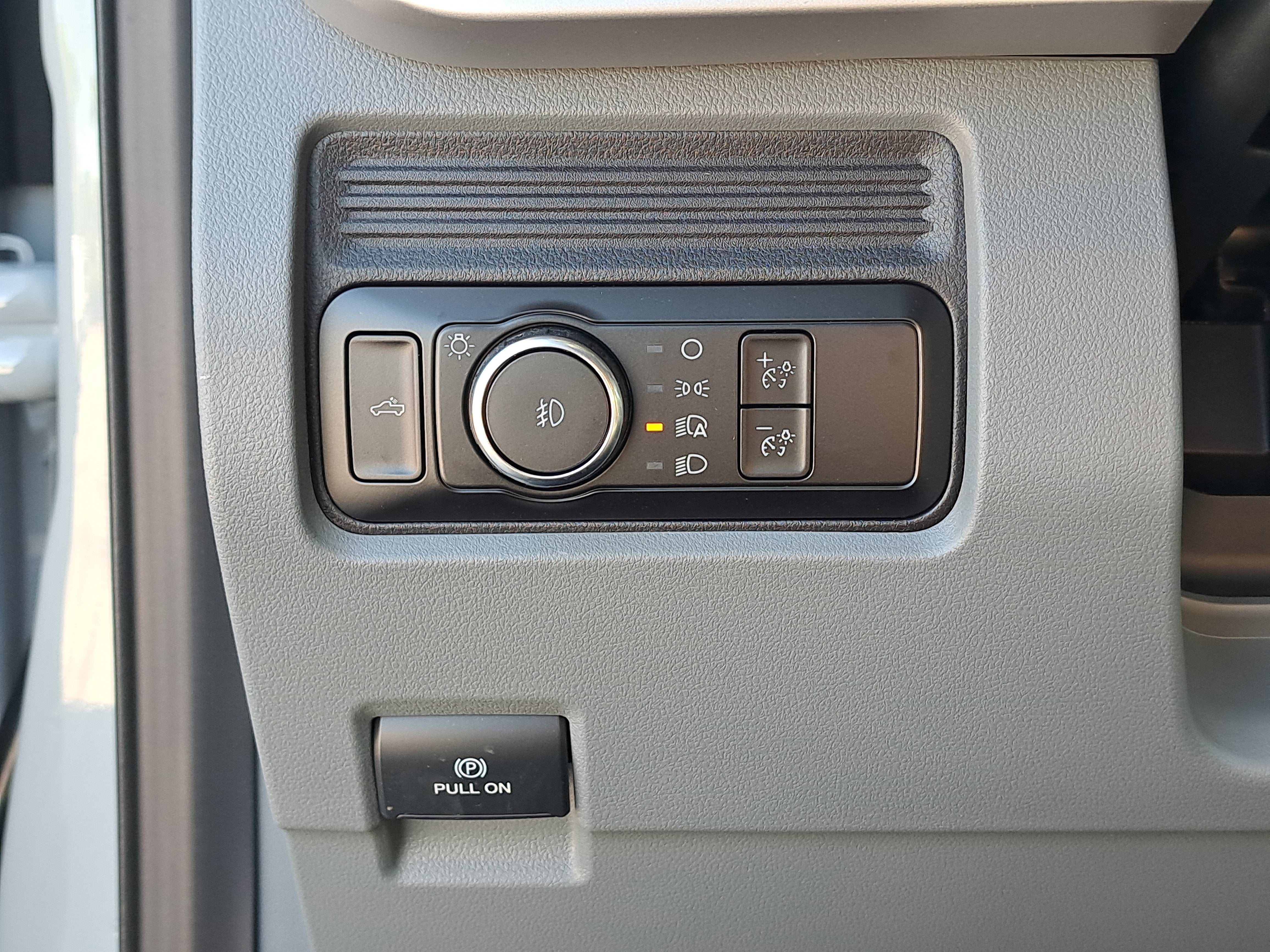 2026 Ford Super Duty F-350 DRW XLT