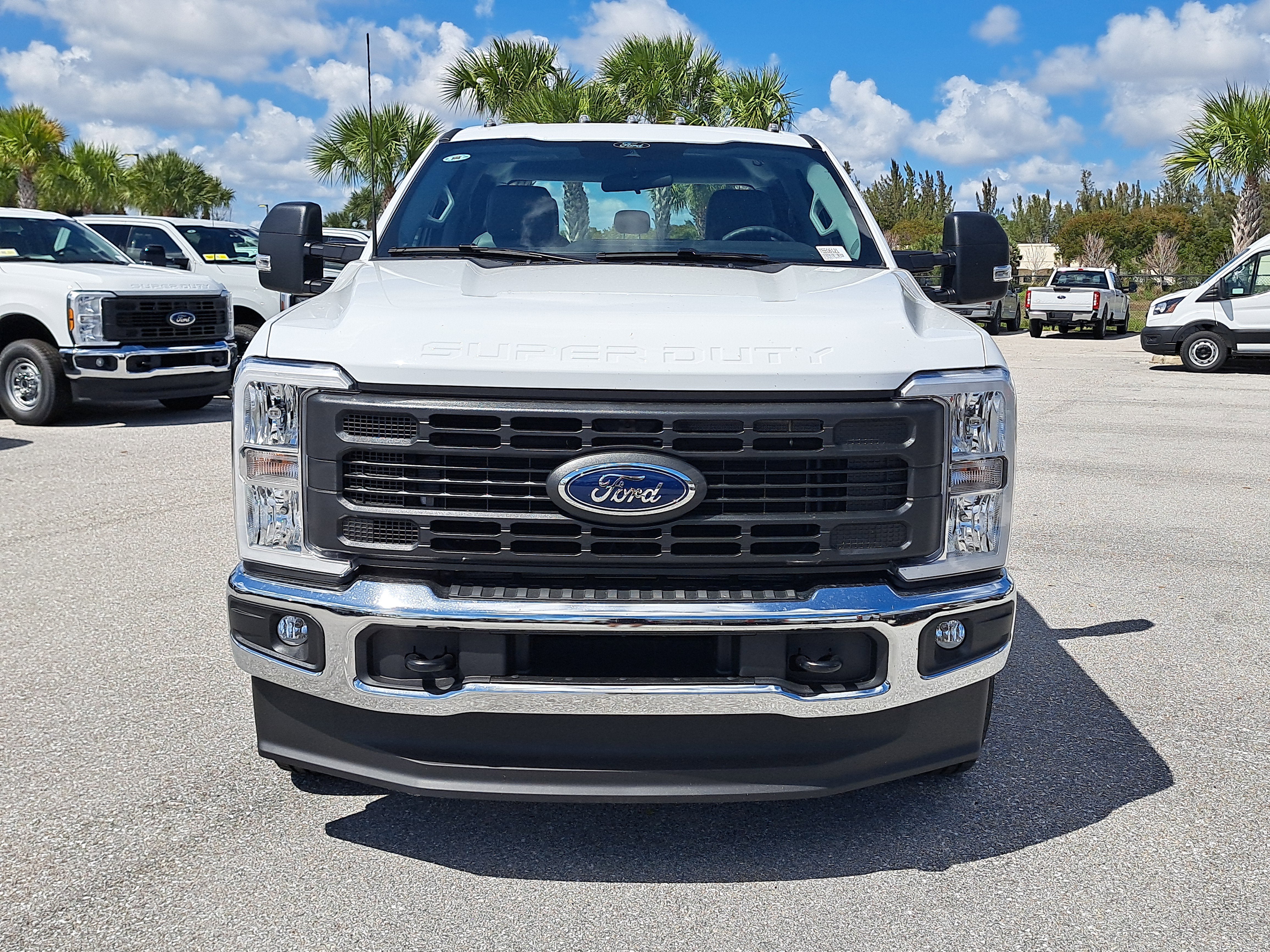 2026 Ford Super Duty F-350 DRW XL