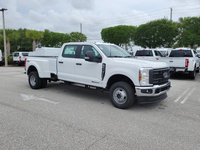 2026 Ford Super Duty F-350 DRW XL