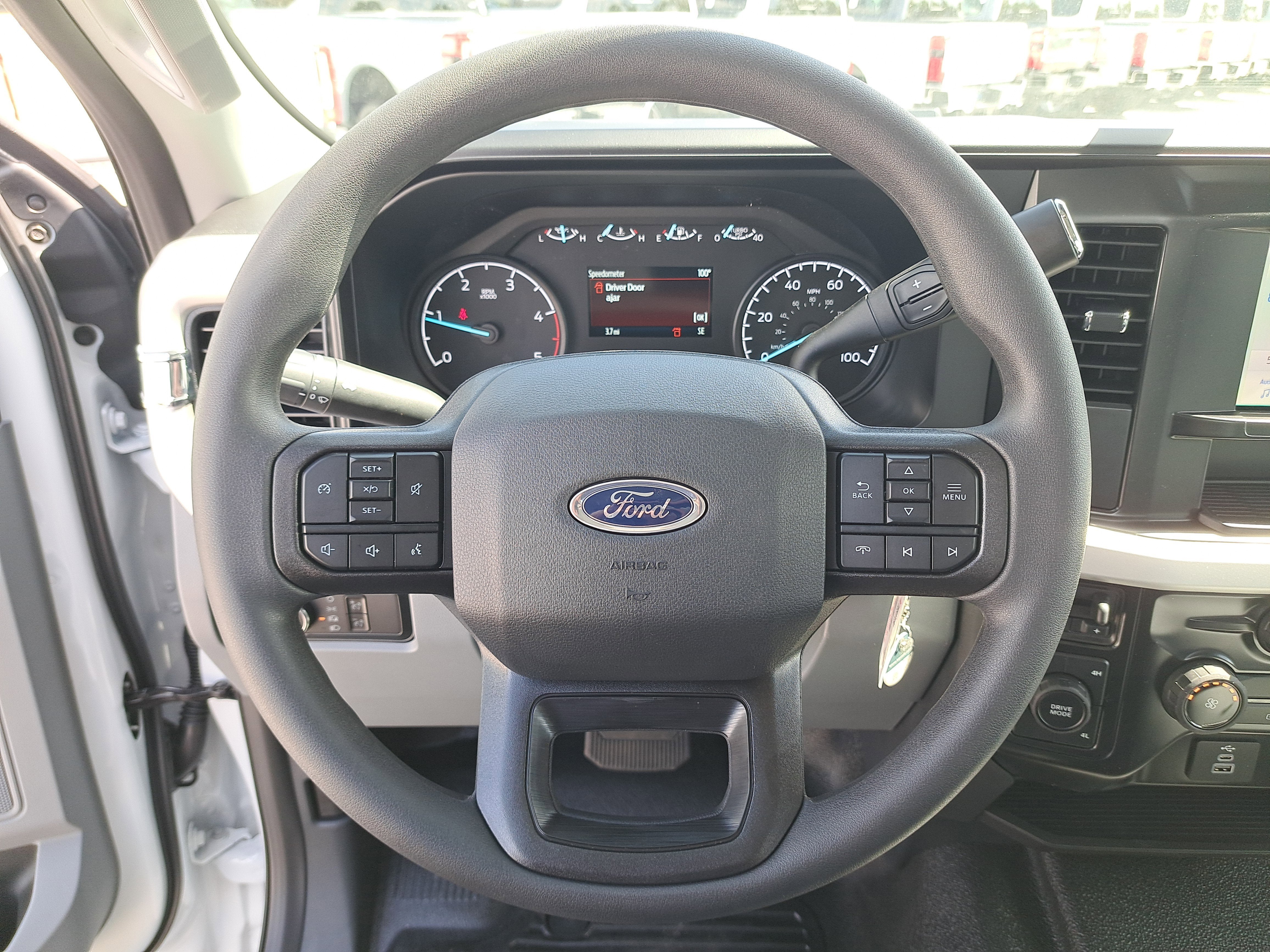 2026 Ford Super Duty F-350 DRW XL