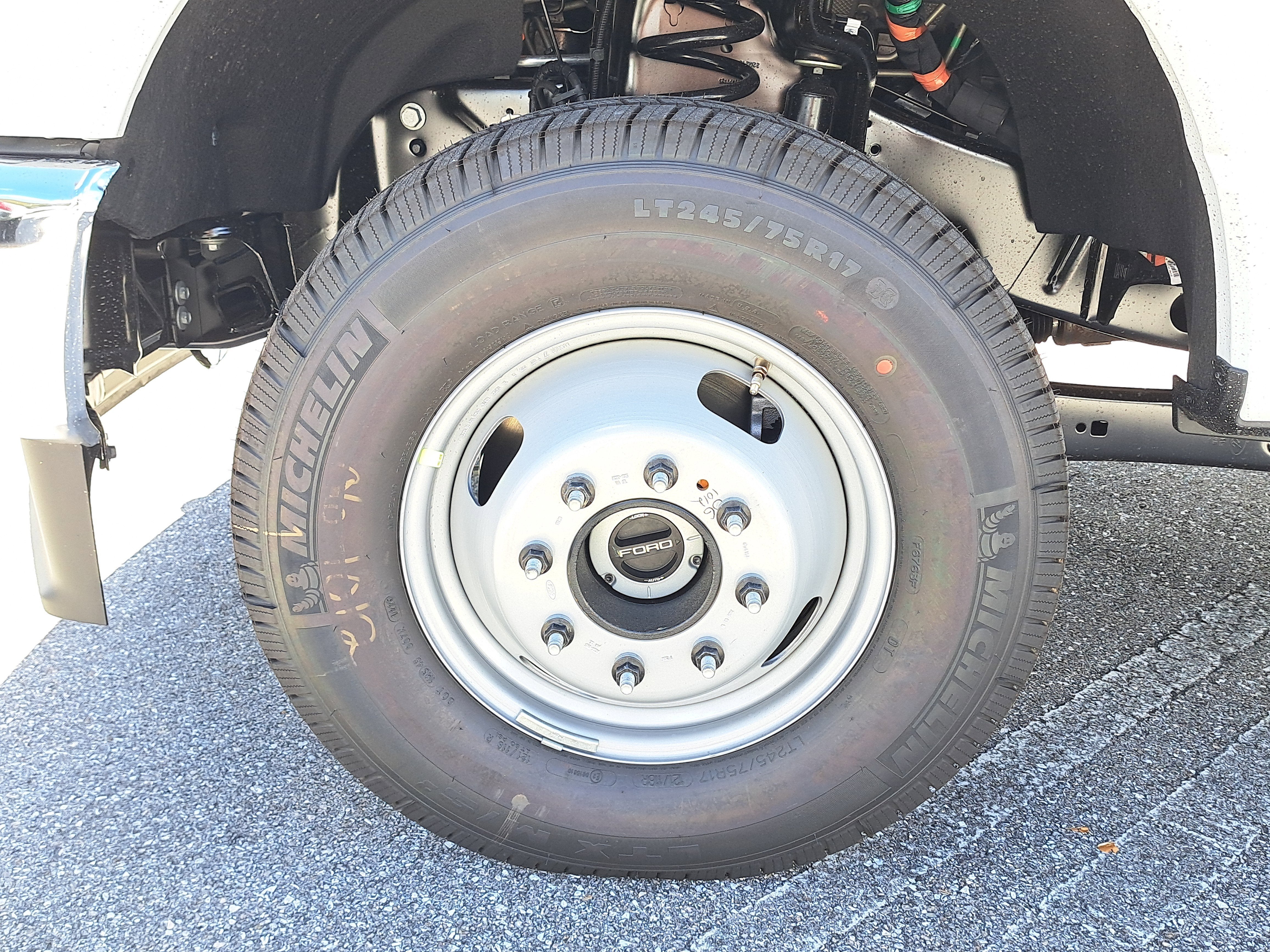 2026 Ford Super Duty F-350 DRW XL