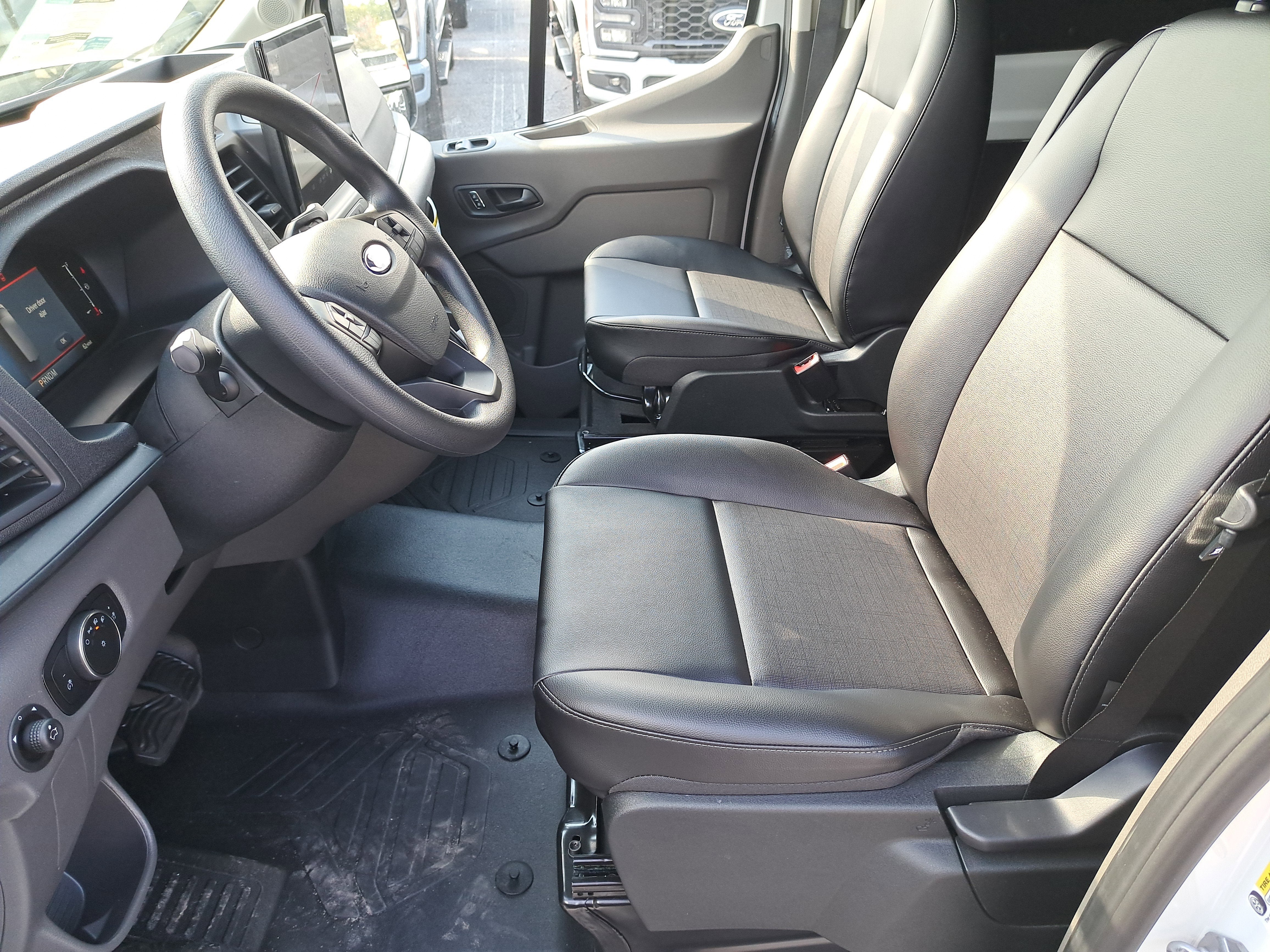 2026 Ford Transit Cargo Van Base