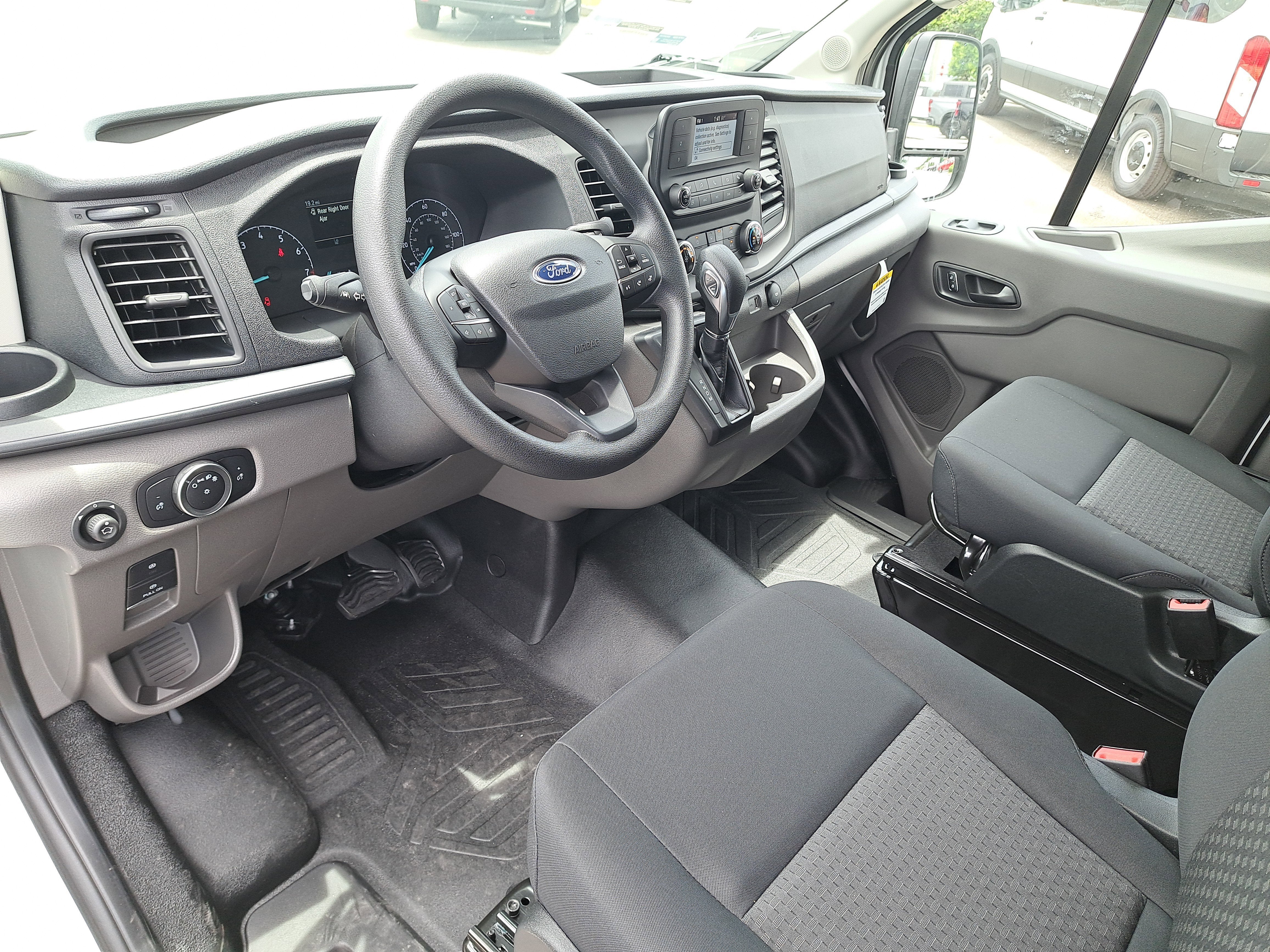 2025 Ford Transit Cargo Van T-250 148" Med Rf 9070 GVWR RWD