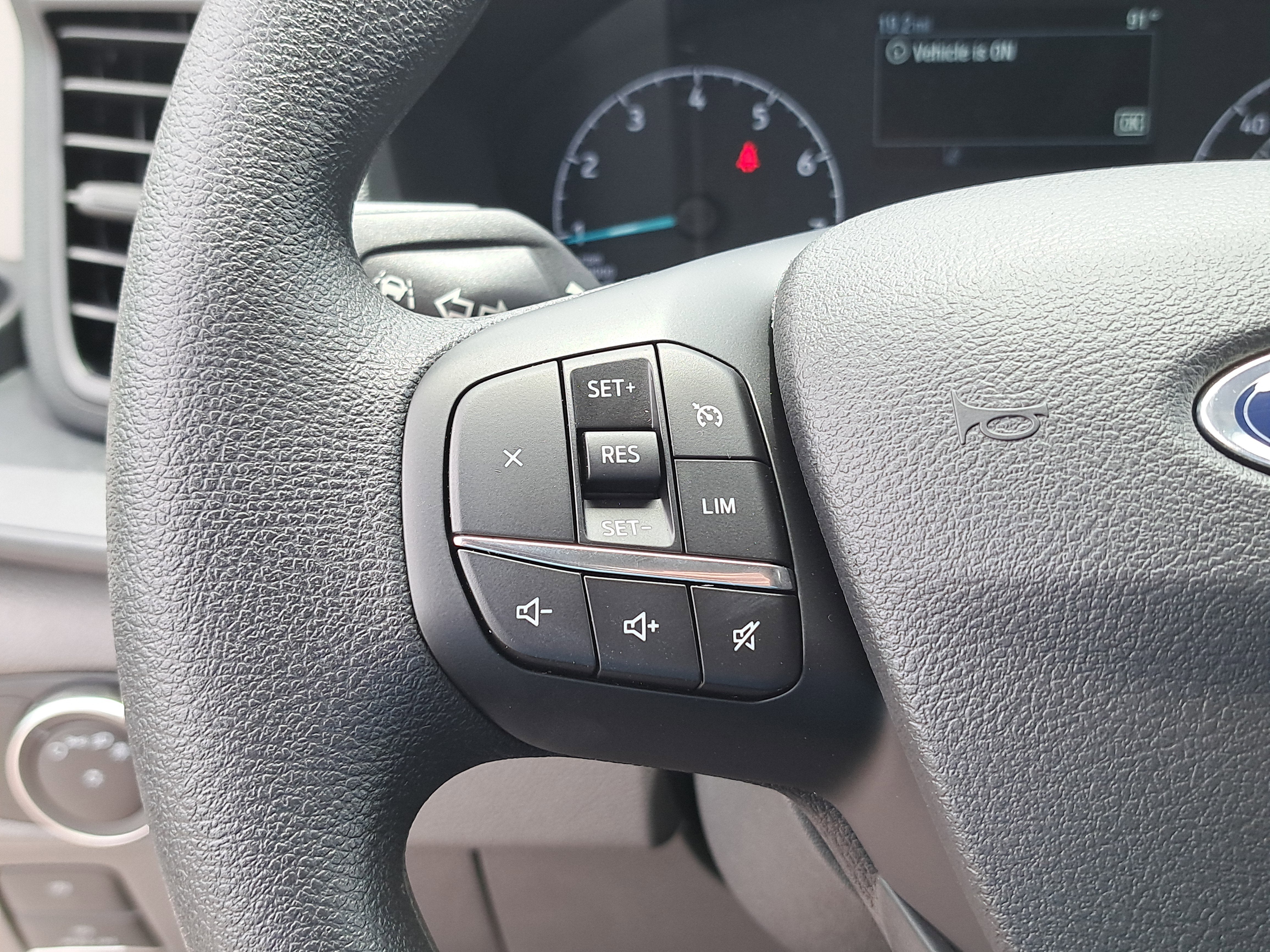 2025 Ford Transit Cargo Van T-250 148" Med Rf 9070 GVWR RWD