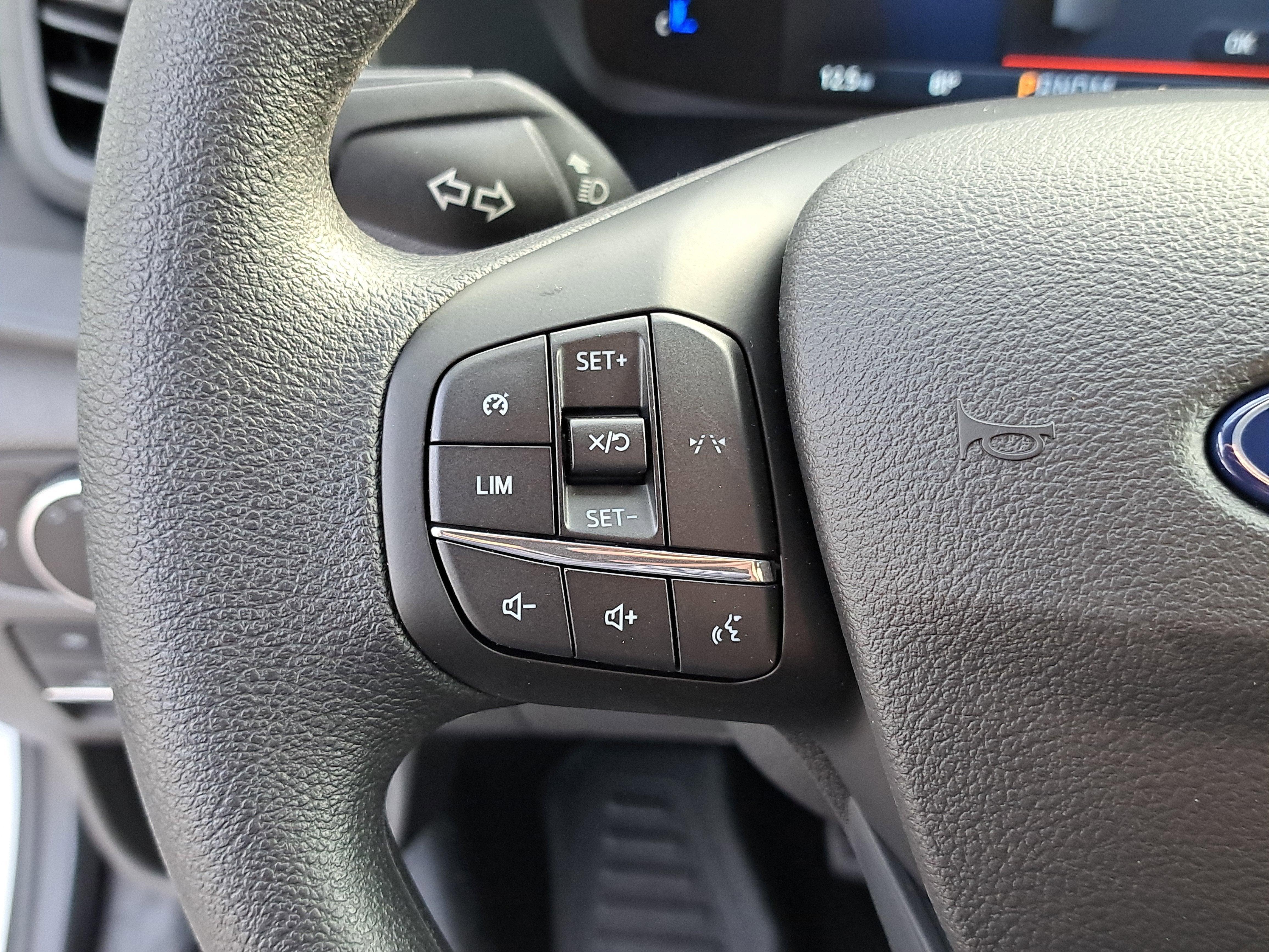 2026 Ford Transit Cargo Van T-250 148" Med Rf 9150 GVWR RWD