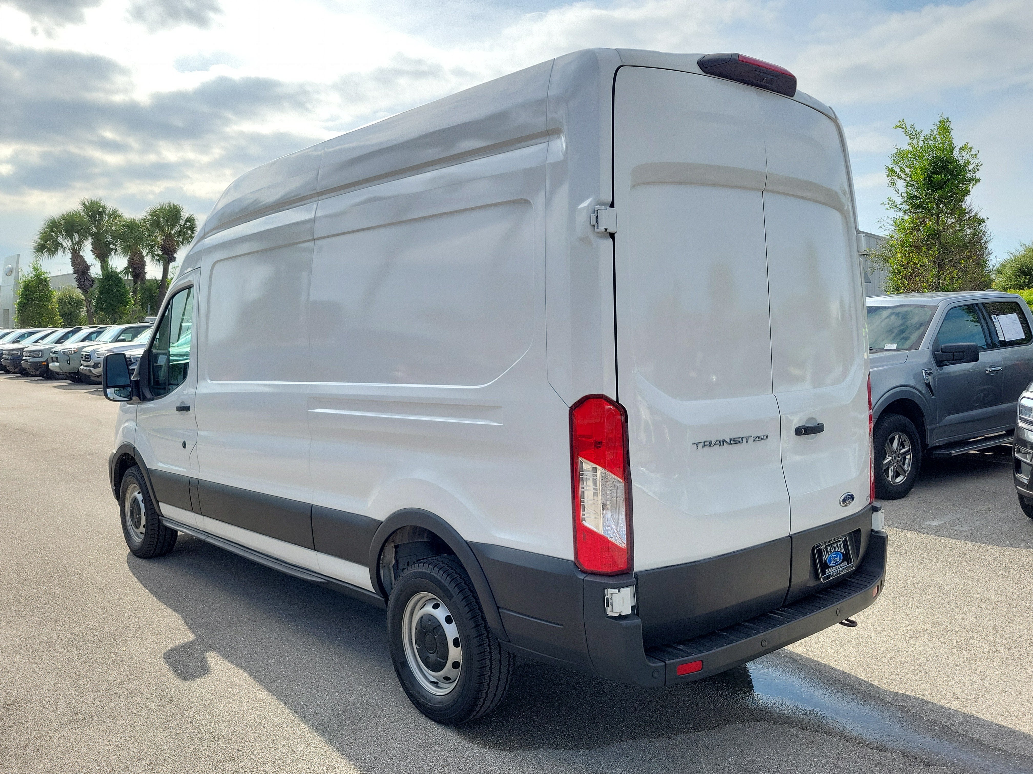 2023 Ford Transit Cargo Van Base
