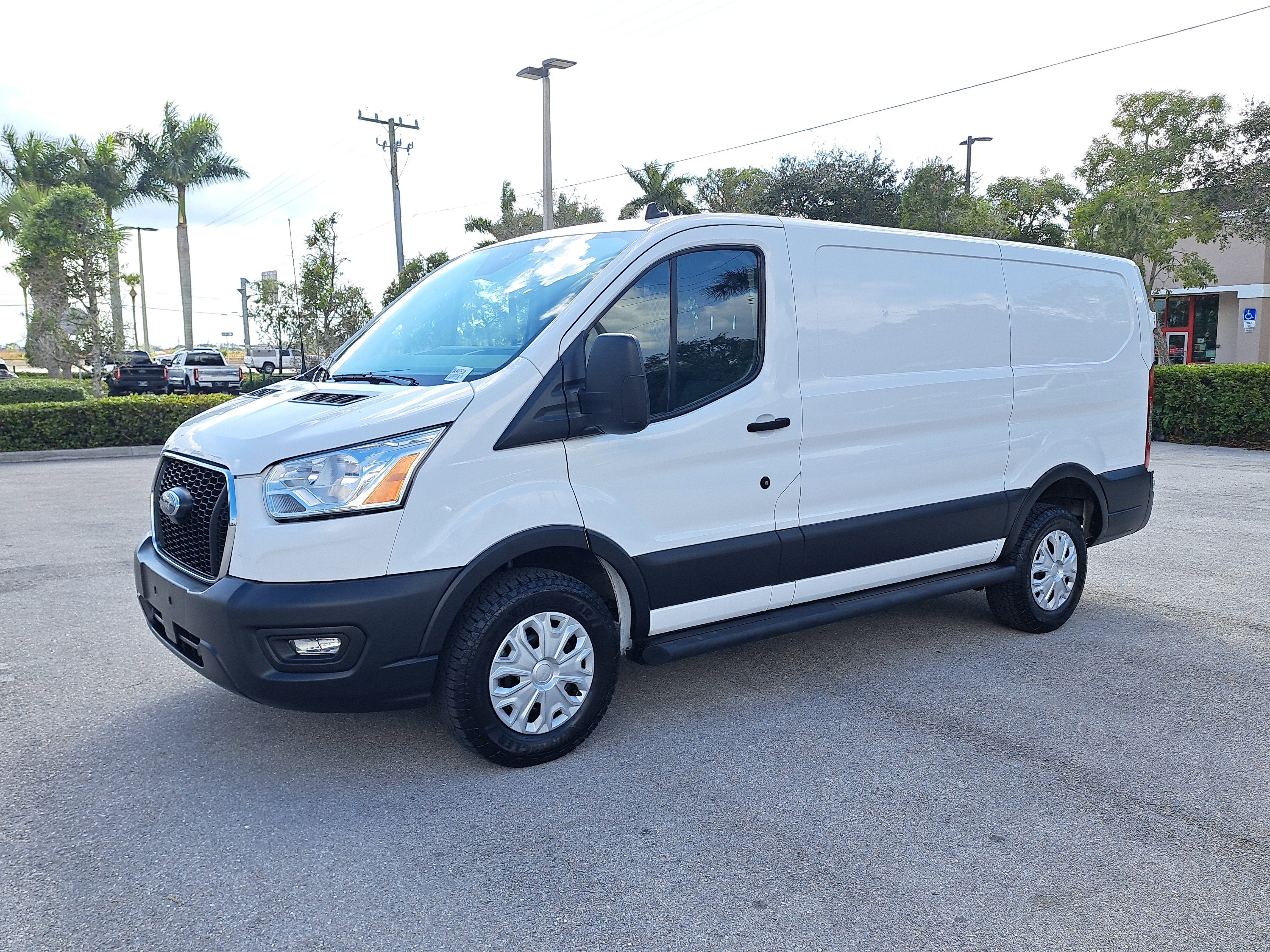 2022 Ford Transit Cargo Van Base