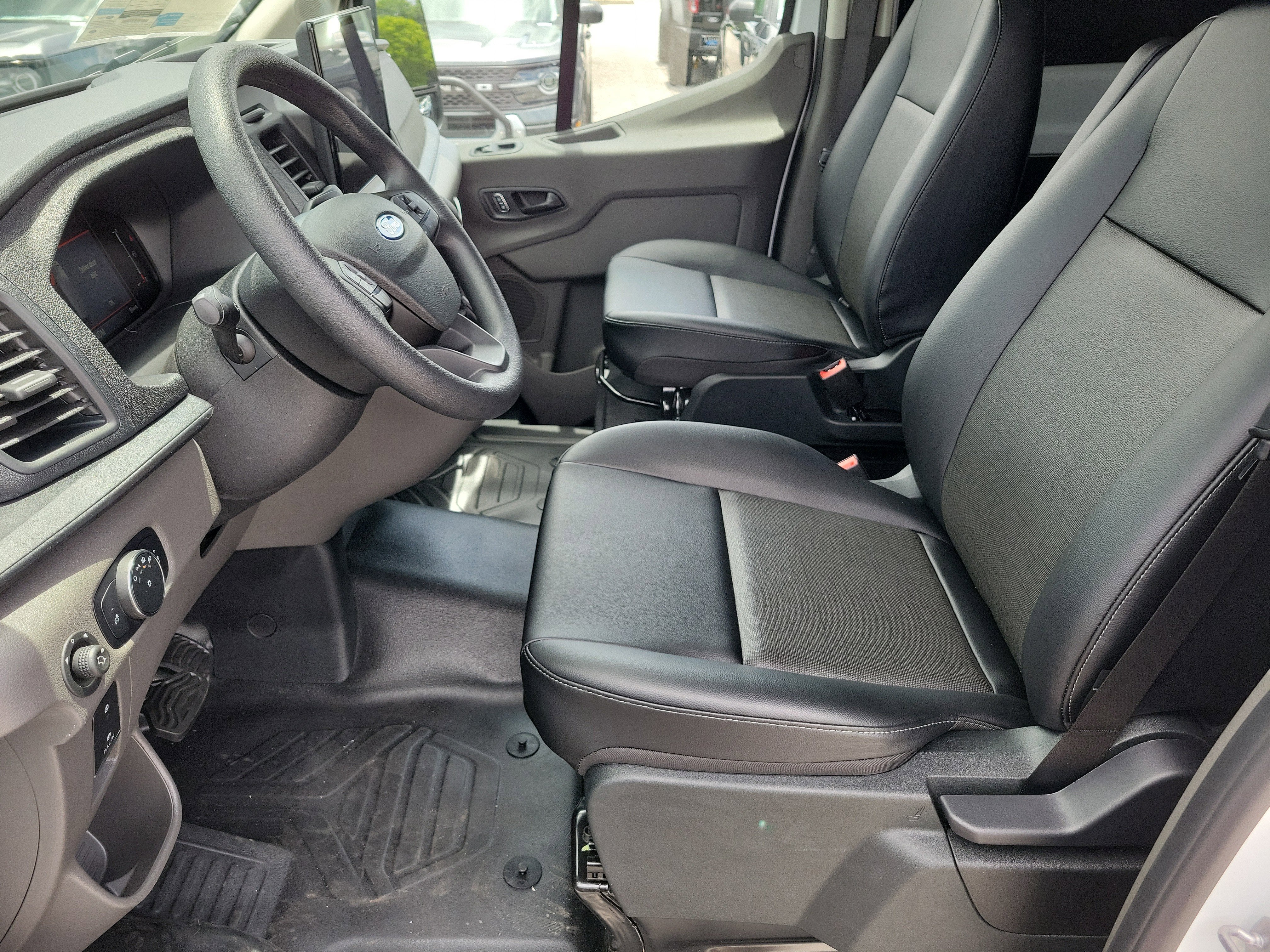 2026 Ford Transit Cargo Van Base