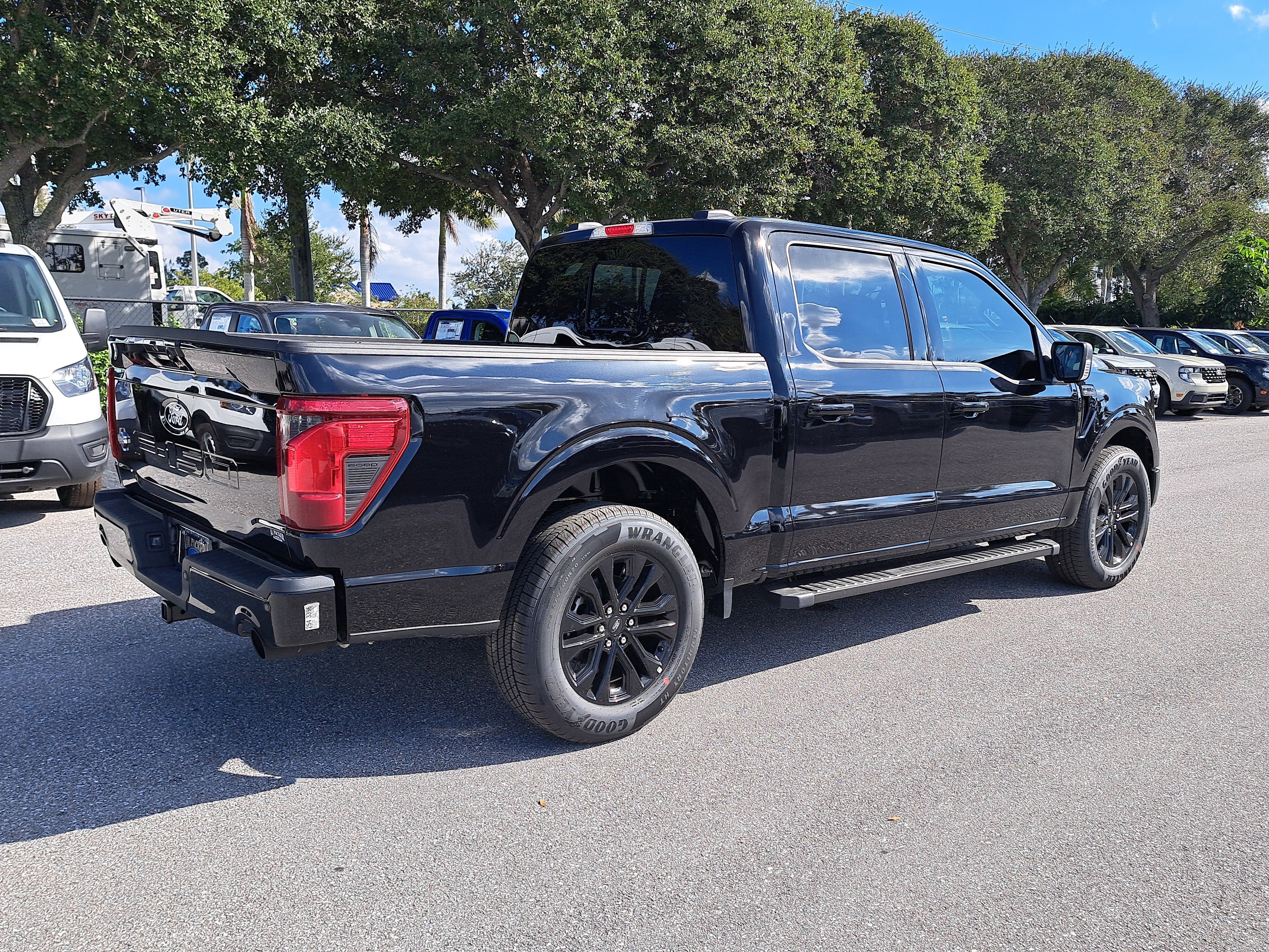 2025 Ford F-150 XLT