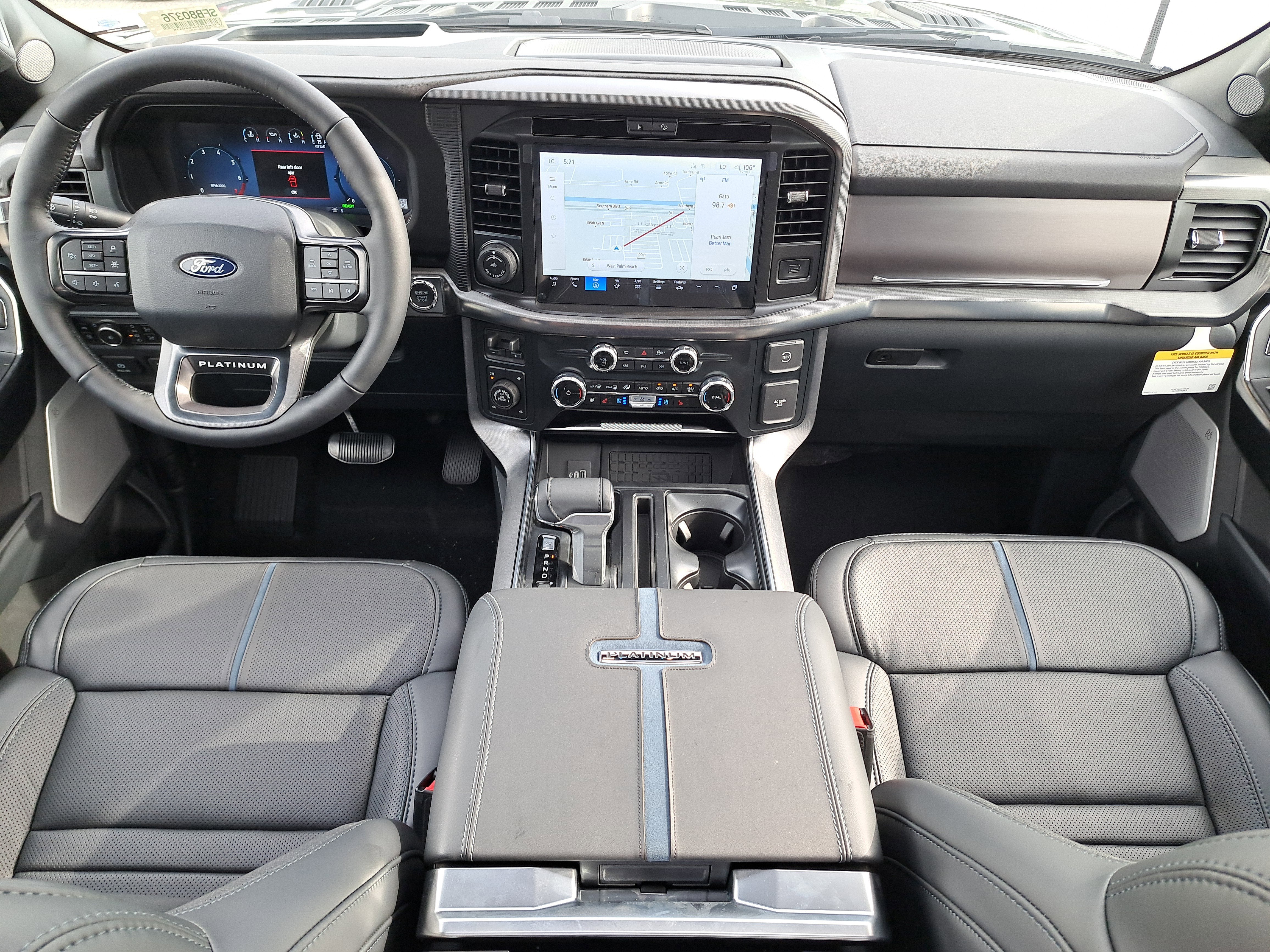 2025 Ford F-150 Platinum