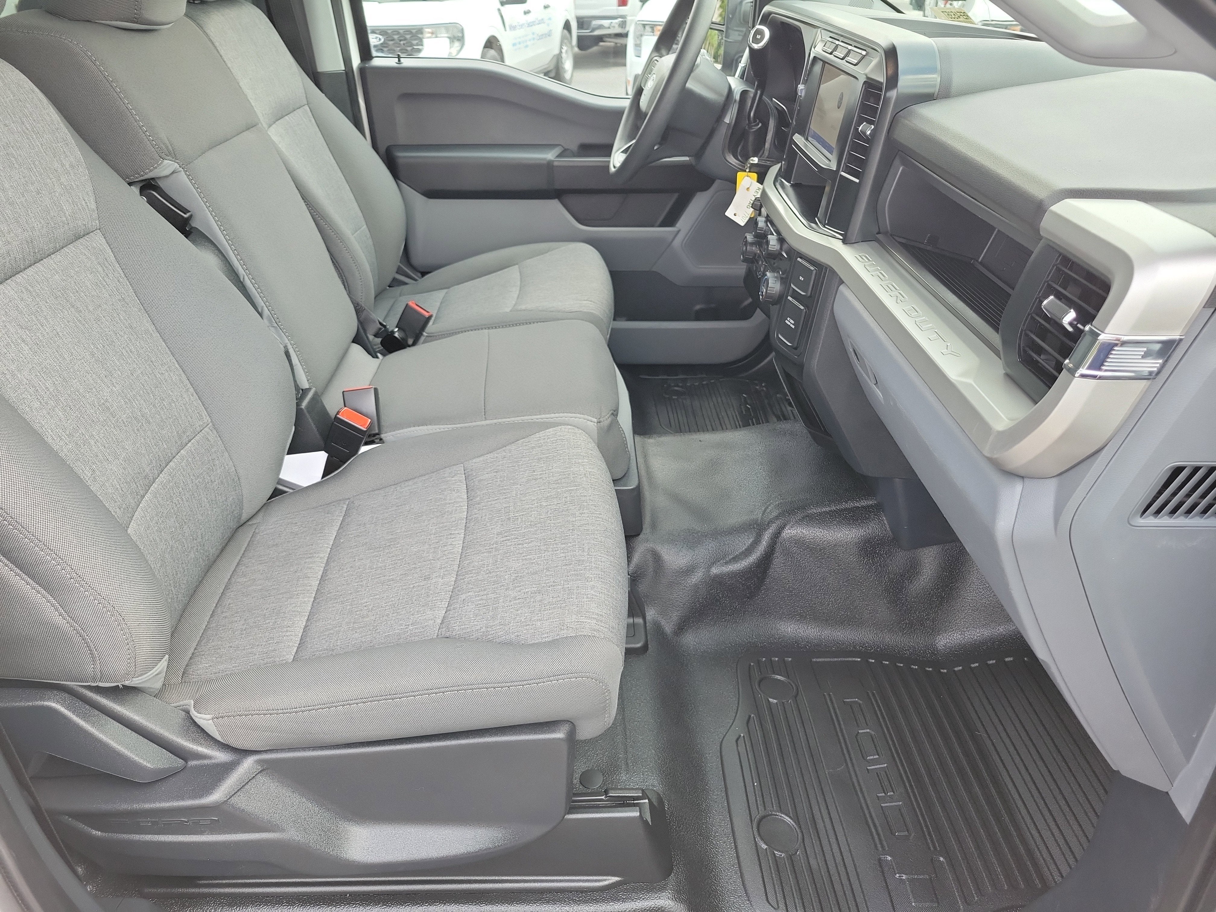 2024 Ford Super Duty F-350 SRW XL