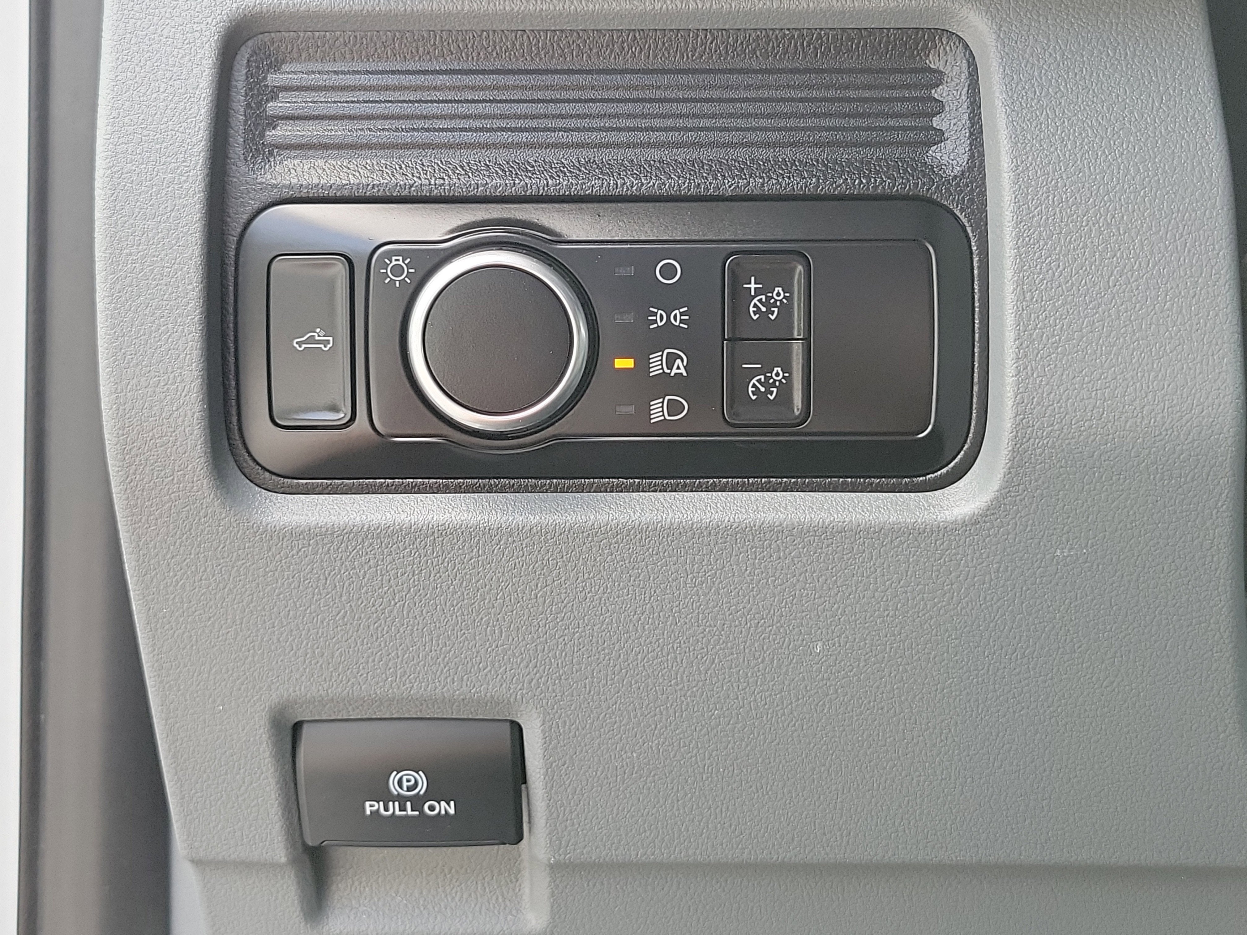 2024 Ford Super Duty F-350 SRW XL