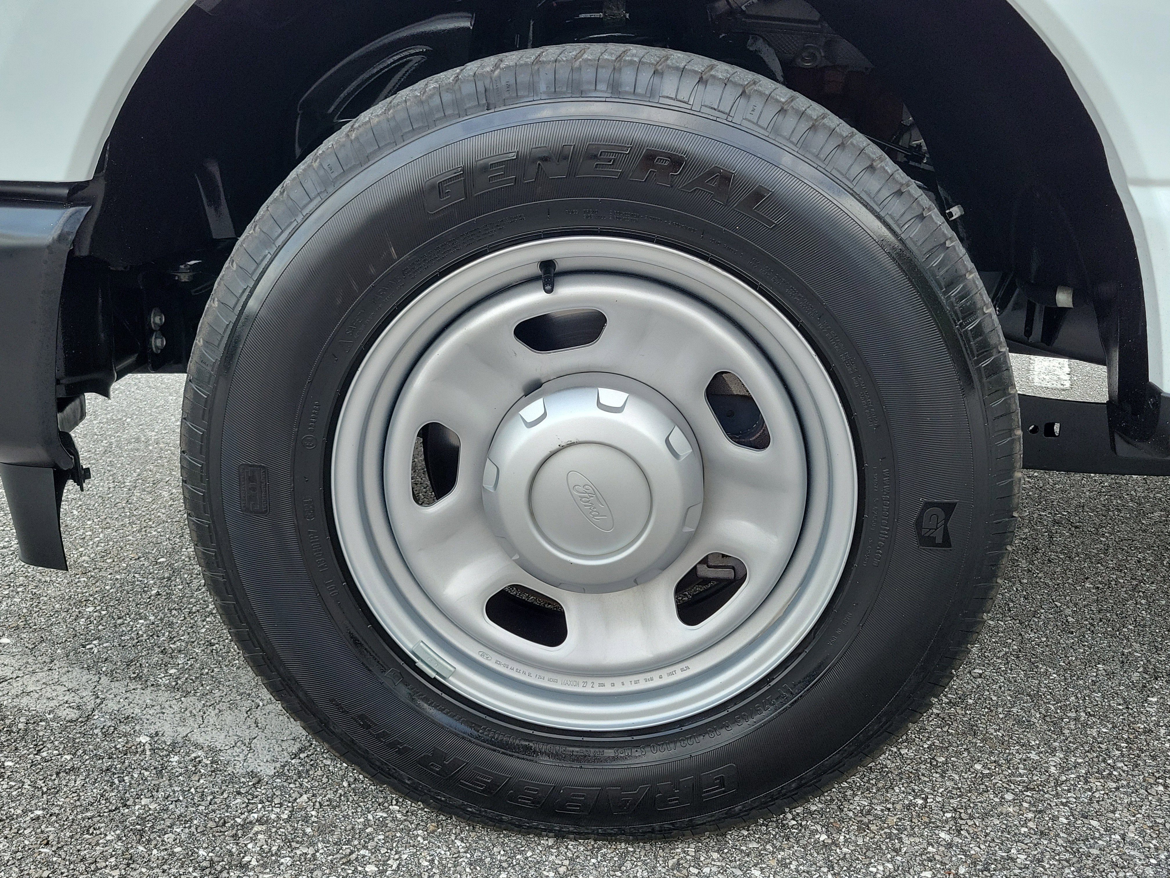 2024 Ford Super Duty F-350 SRW XL