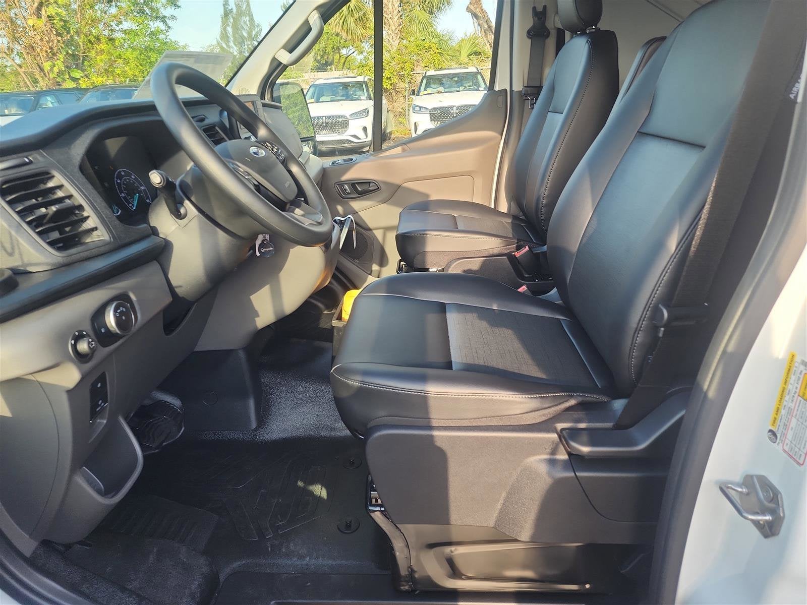 2025 Ford Transit Cargo Van Base