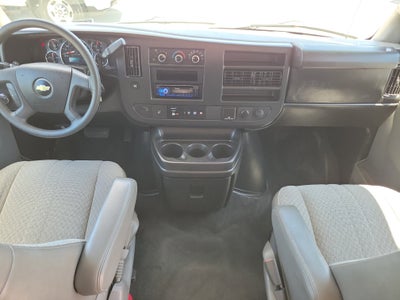 2017 Chevrolet Express Passenger LT