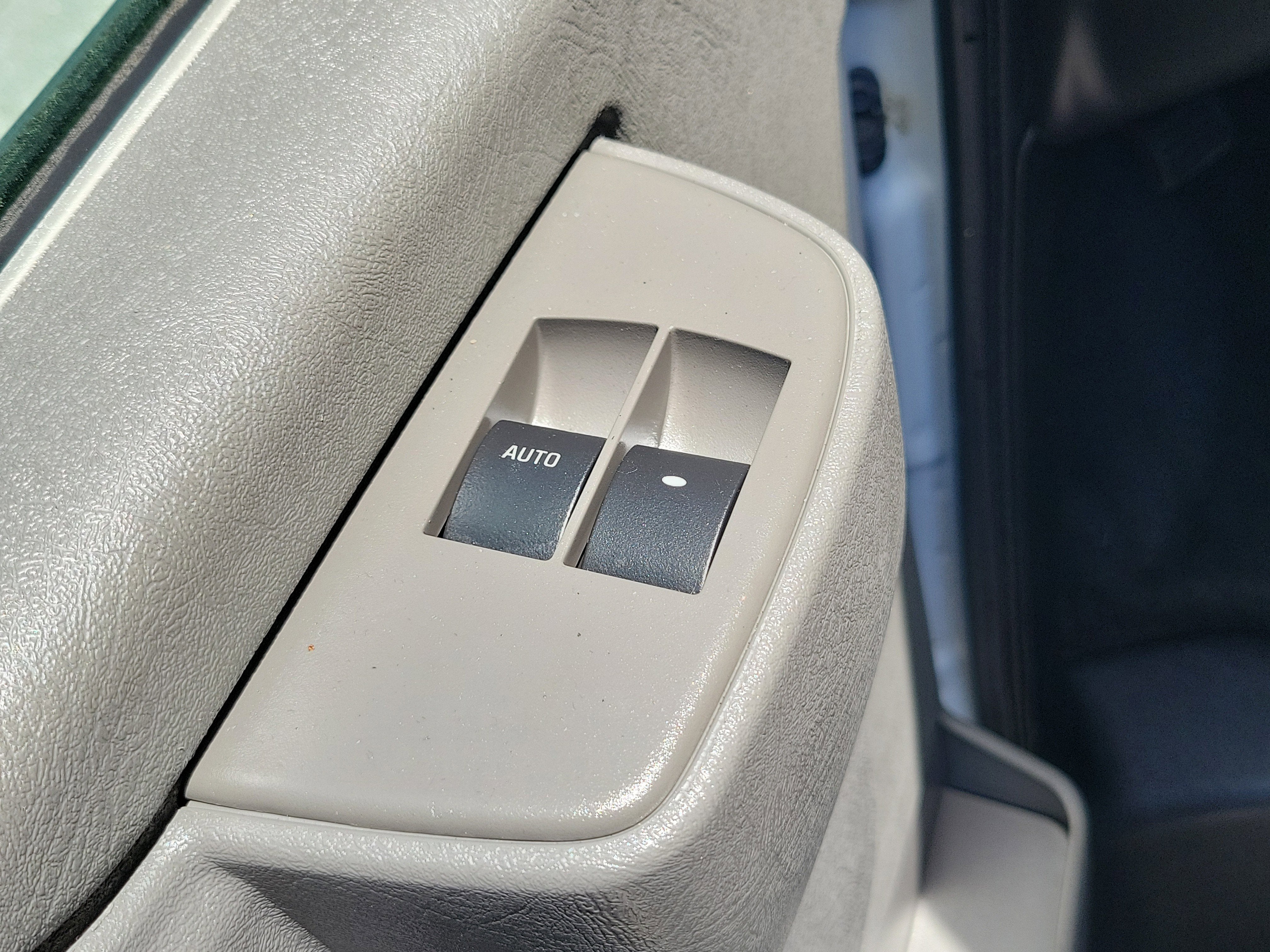 2017 Chevrolet Express Passenger LT