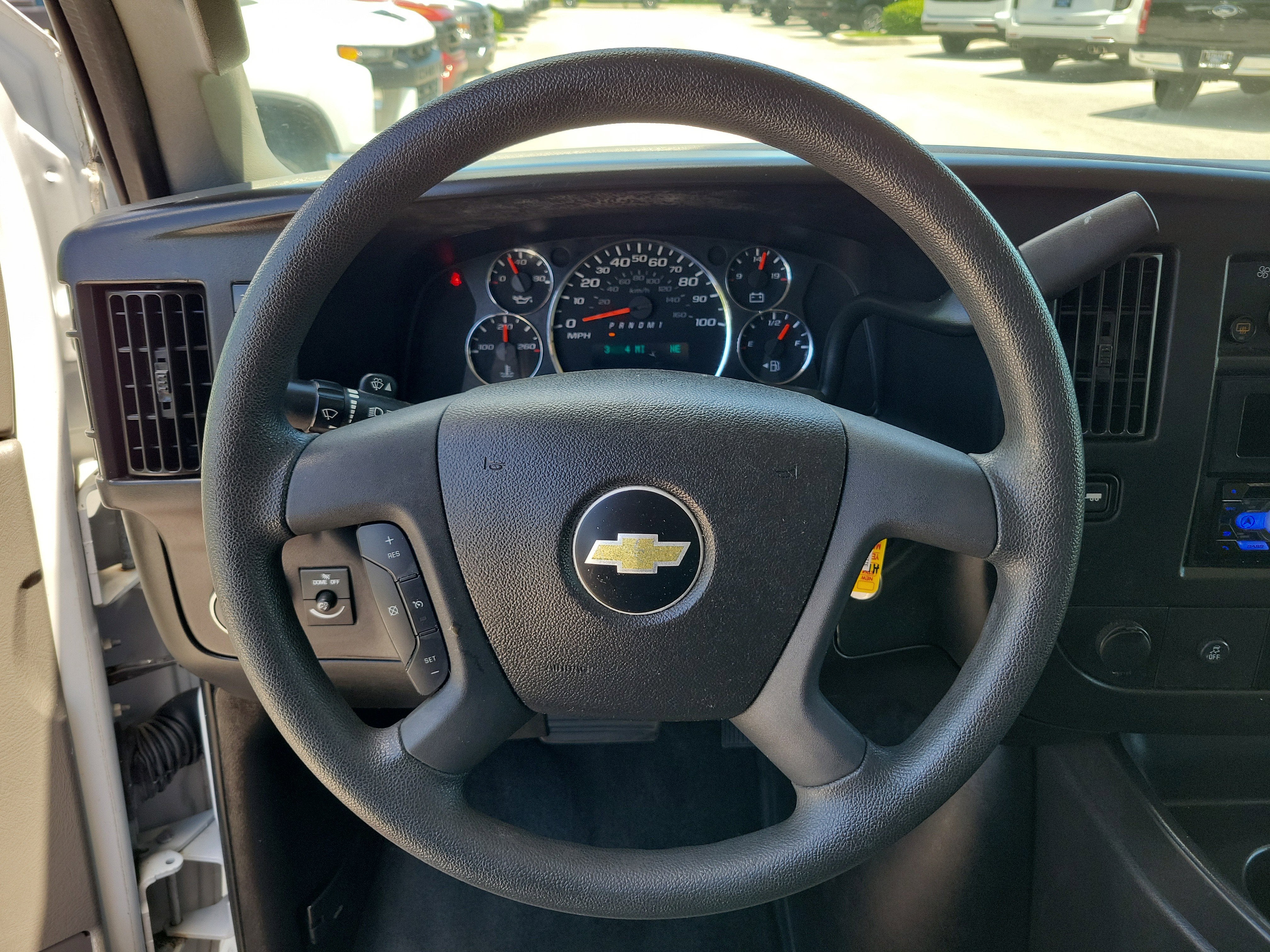 2017 Chevrolet Express Passenger LT