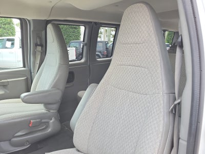 2016 Chevrolet Express Passenger LT