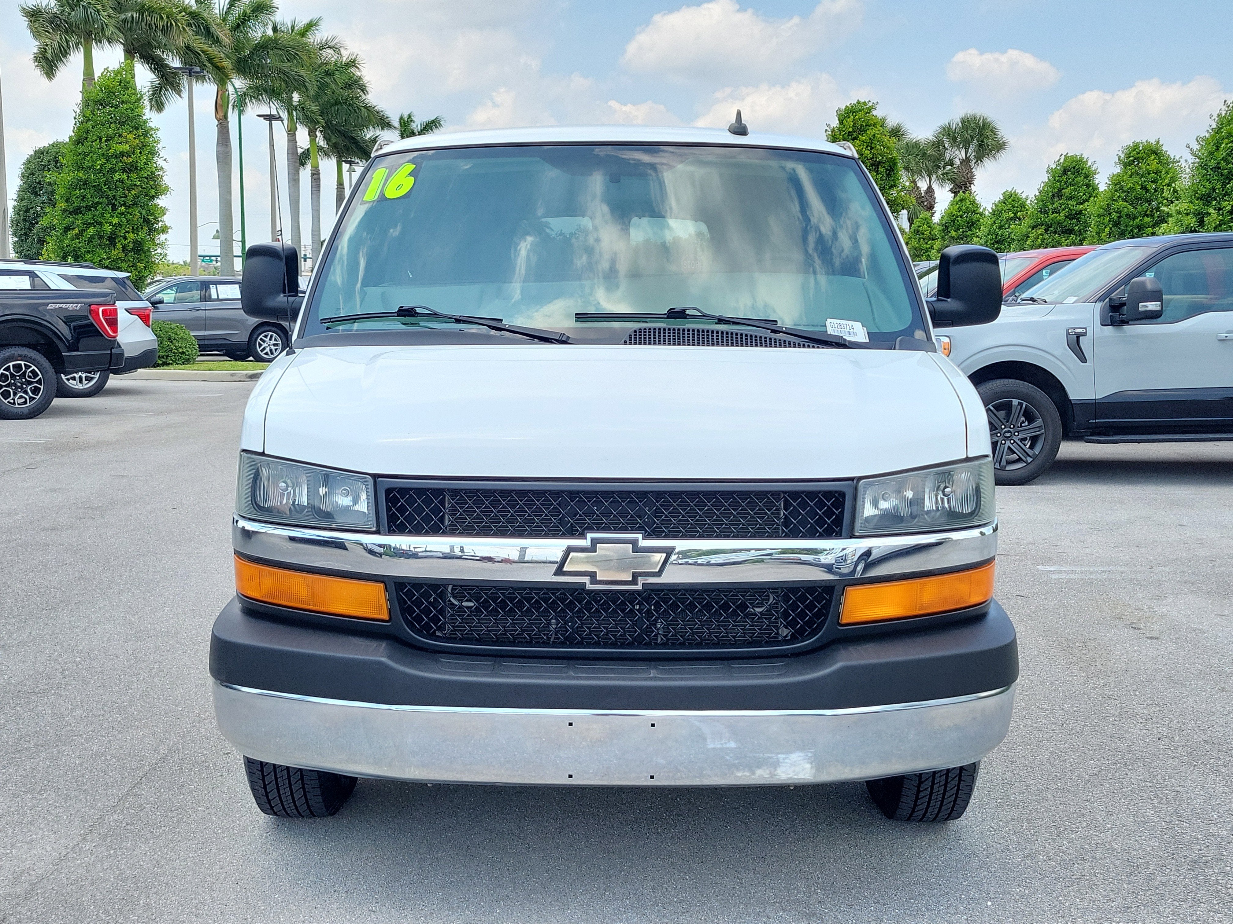 2016 Chevrolet Express Passenger LT