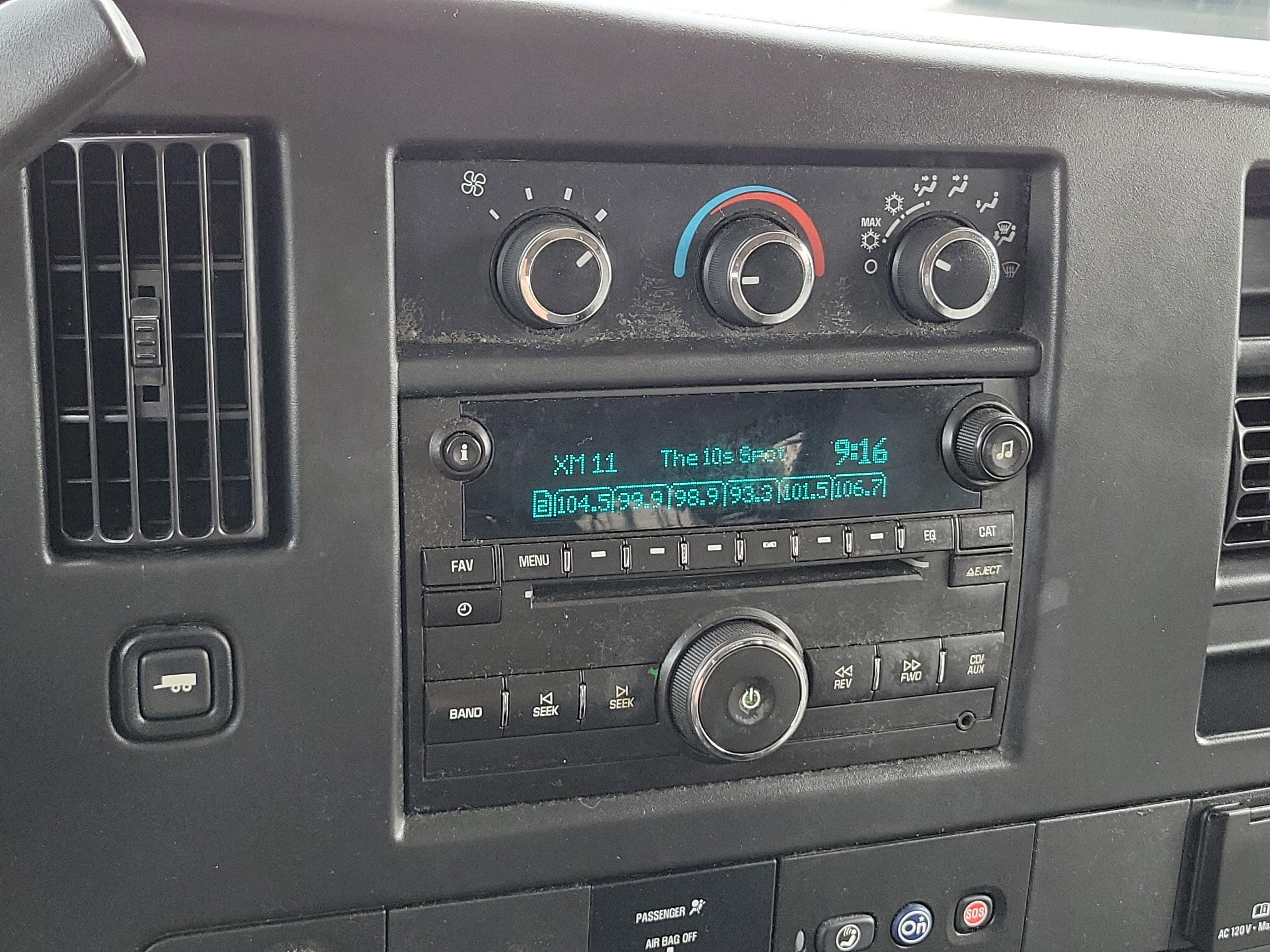 2016 Chevrolet Express Passenger LT