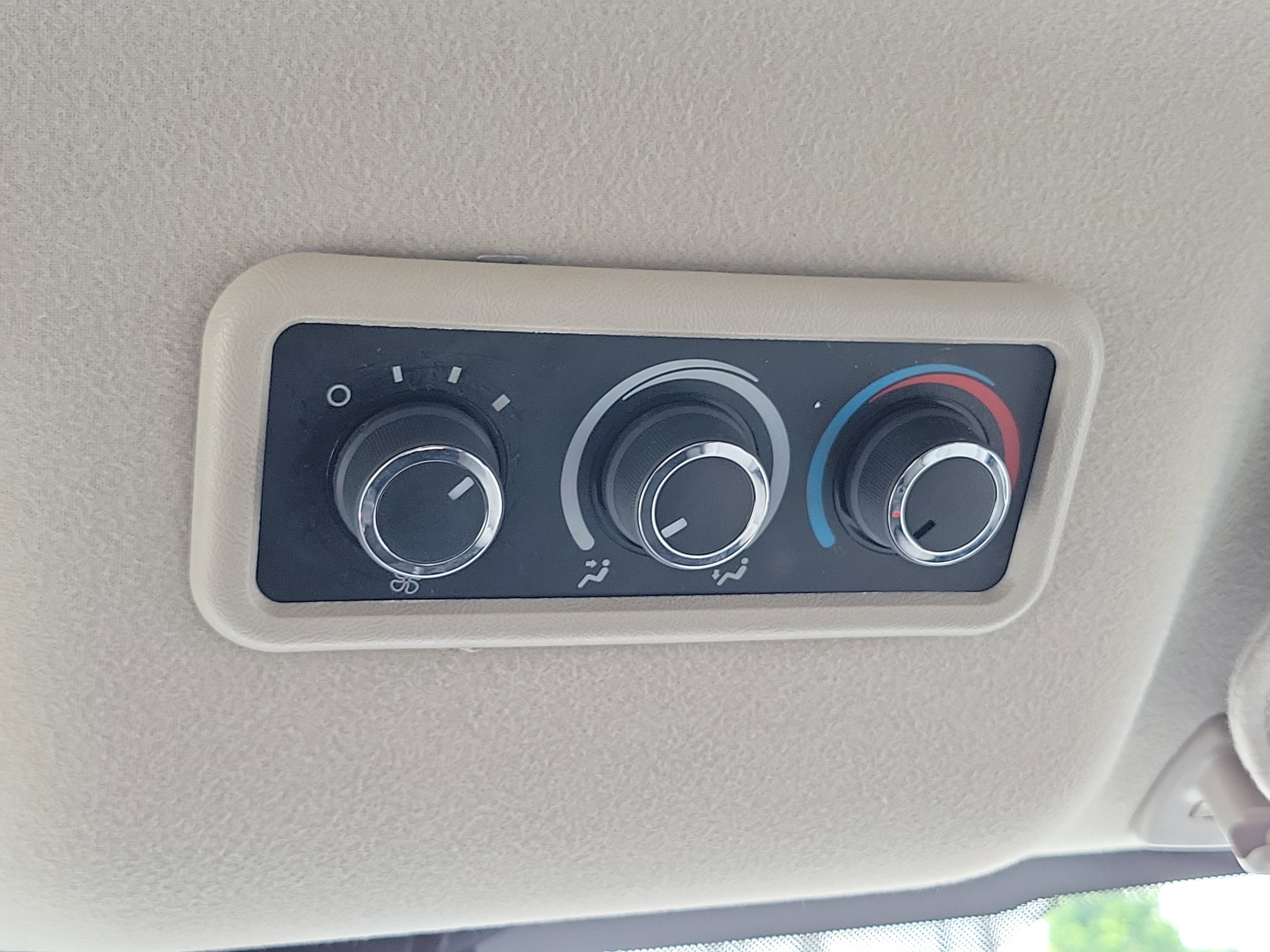 2016 Chevrolet Express Passenger LT