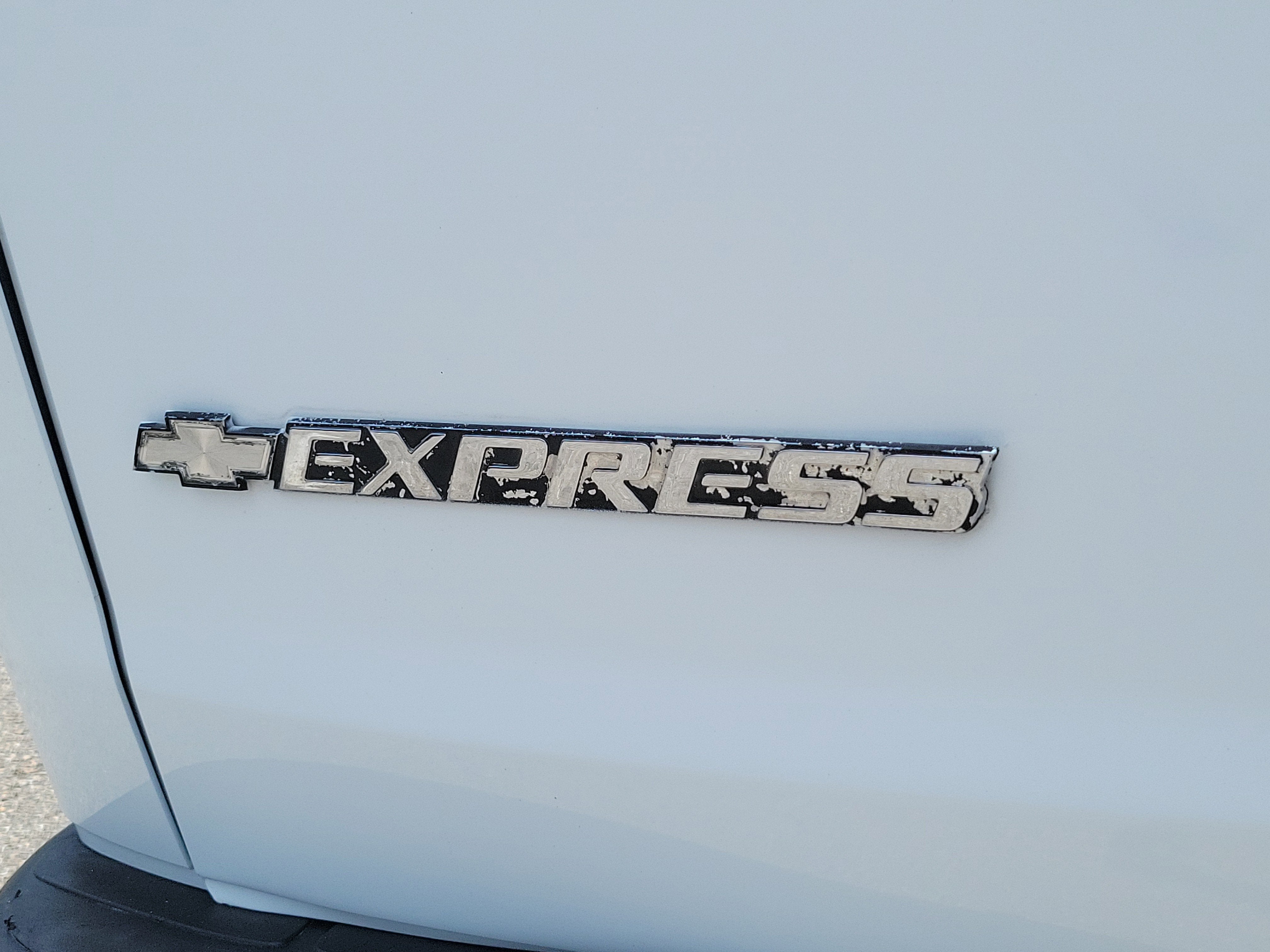 2016 Chevrolet Express Passenger LT