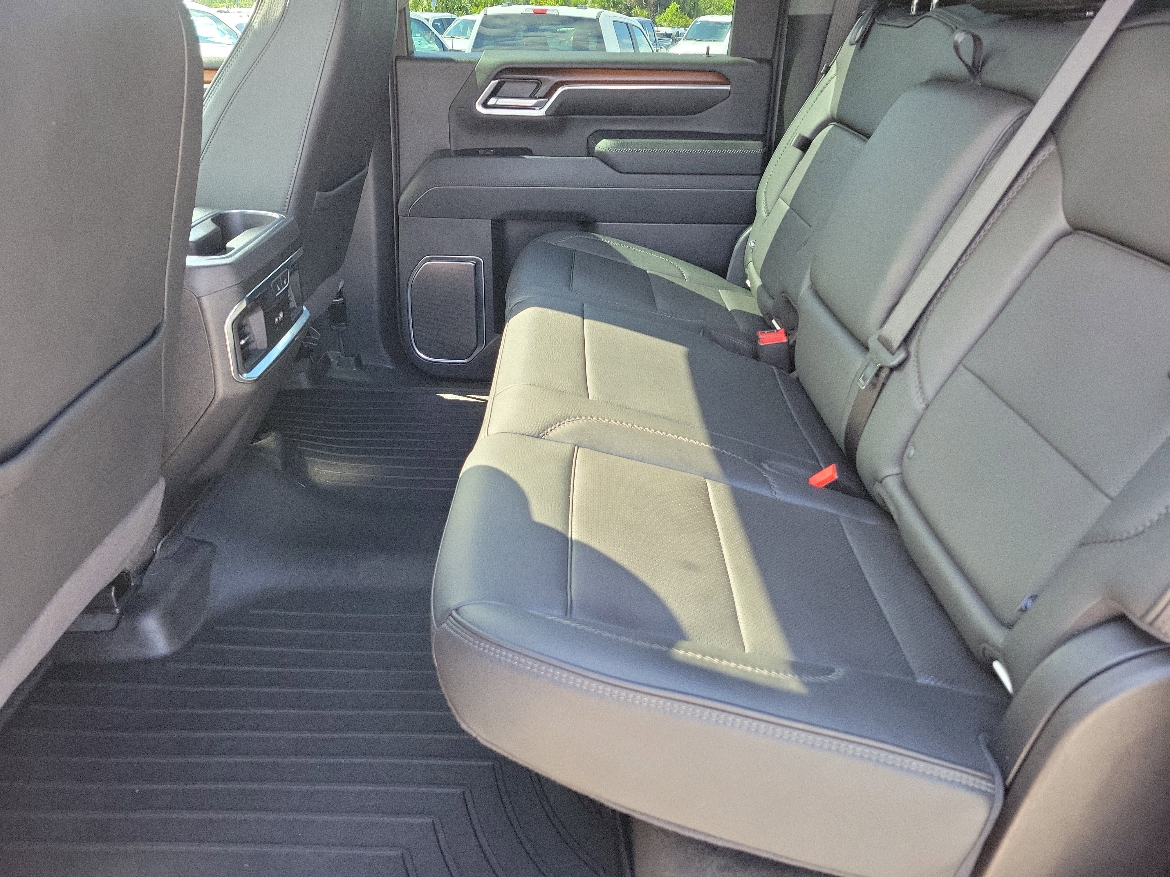 2025 GMC Sierra 2500HD Denali